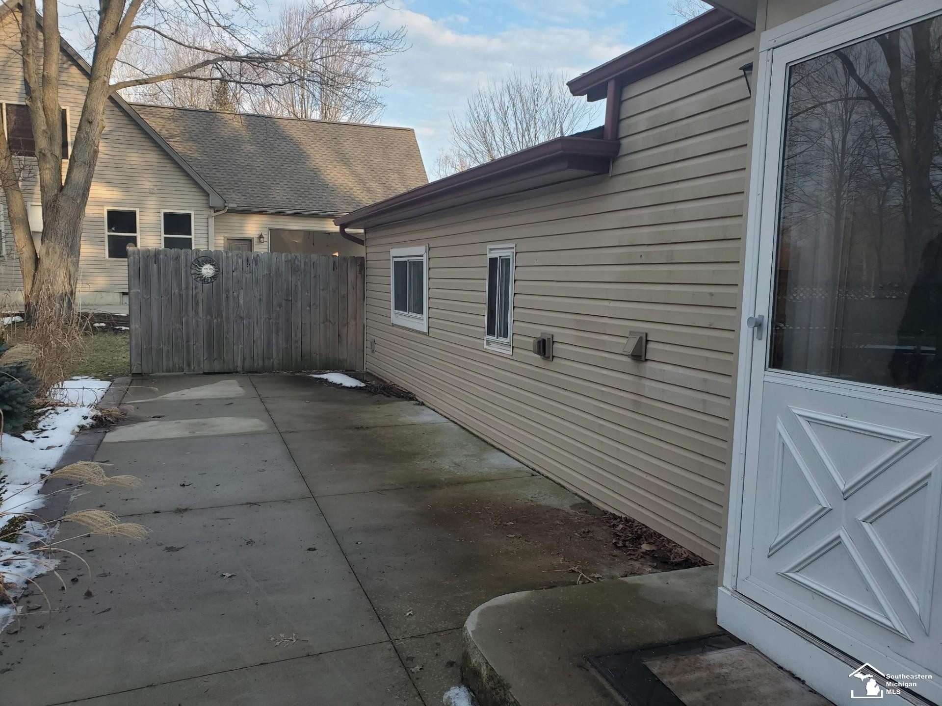33790 Steadman Road, New Boston, MI 48164 — Photo 11