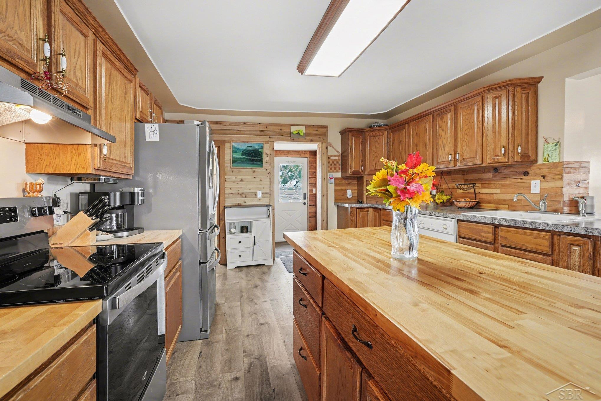 19190 Swan Creek Road, Merrill, MI 48637 — Photo 5