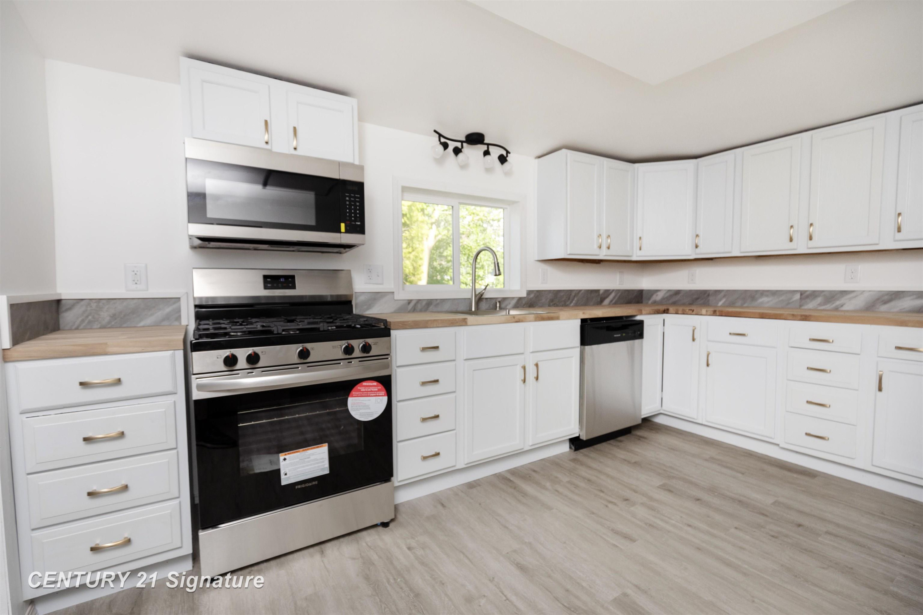 611 W 2nd Street, Pinconning, MI 48650 — Photo 13