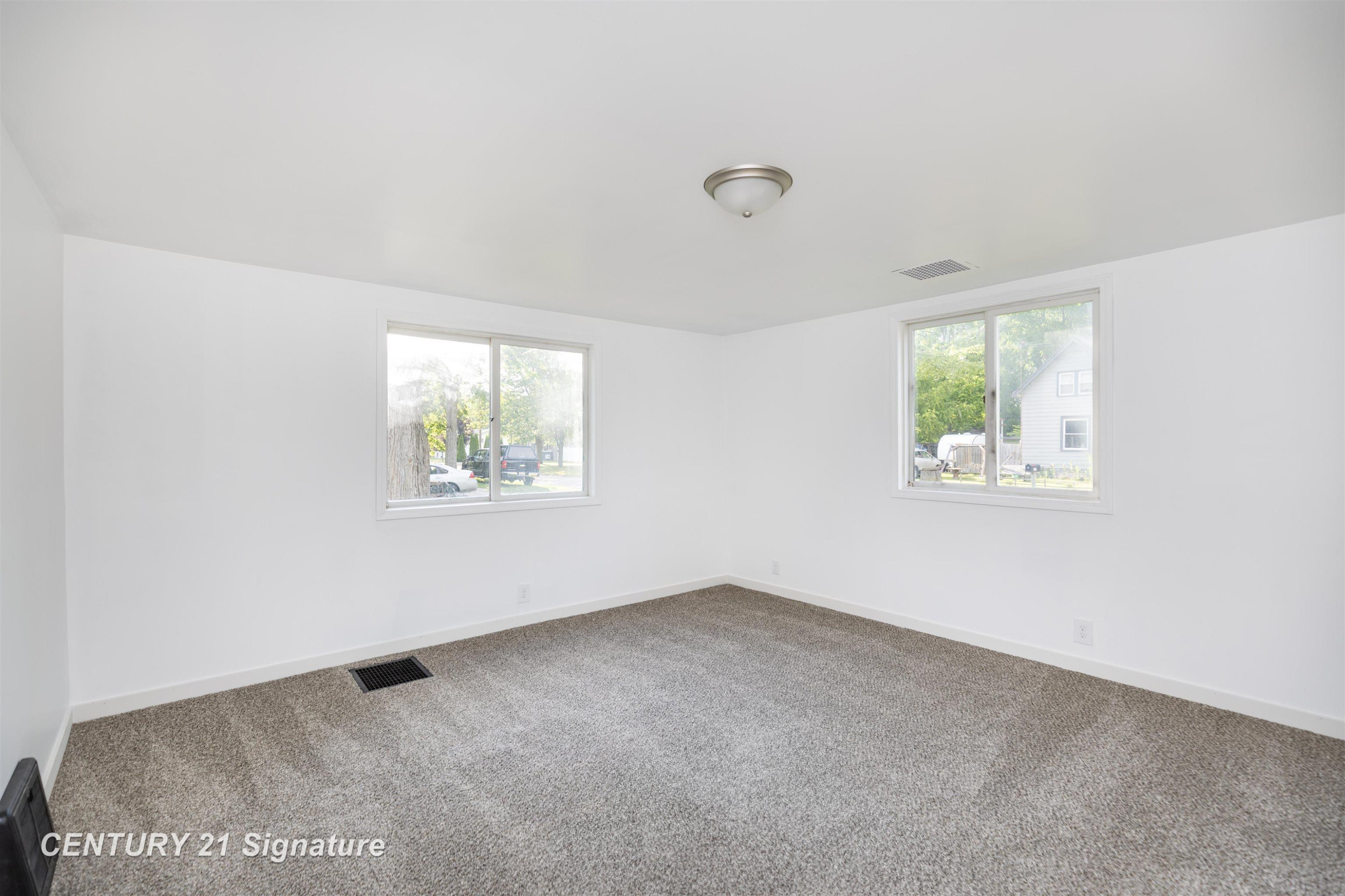 611 W 2nd Street, Pinconning, MI 48650 — Photo 20