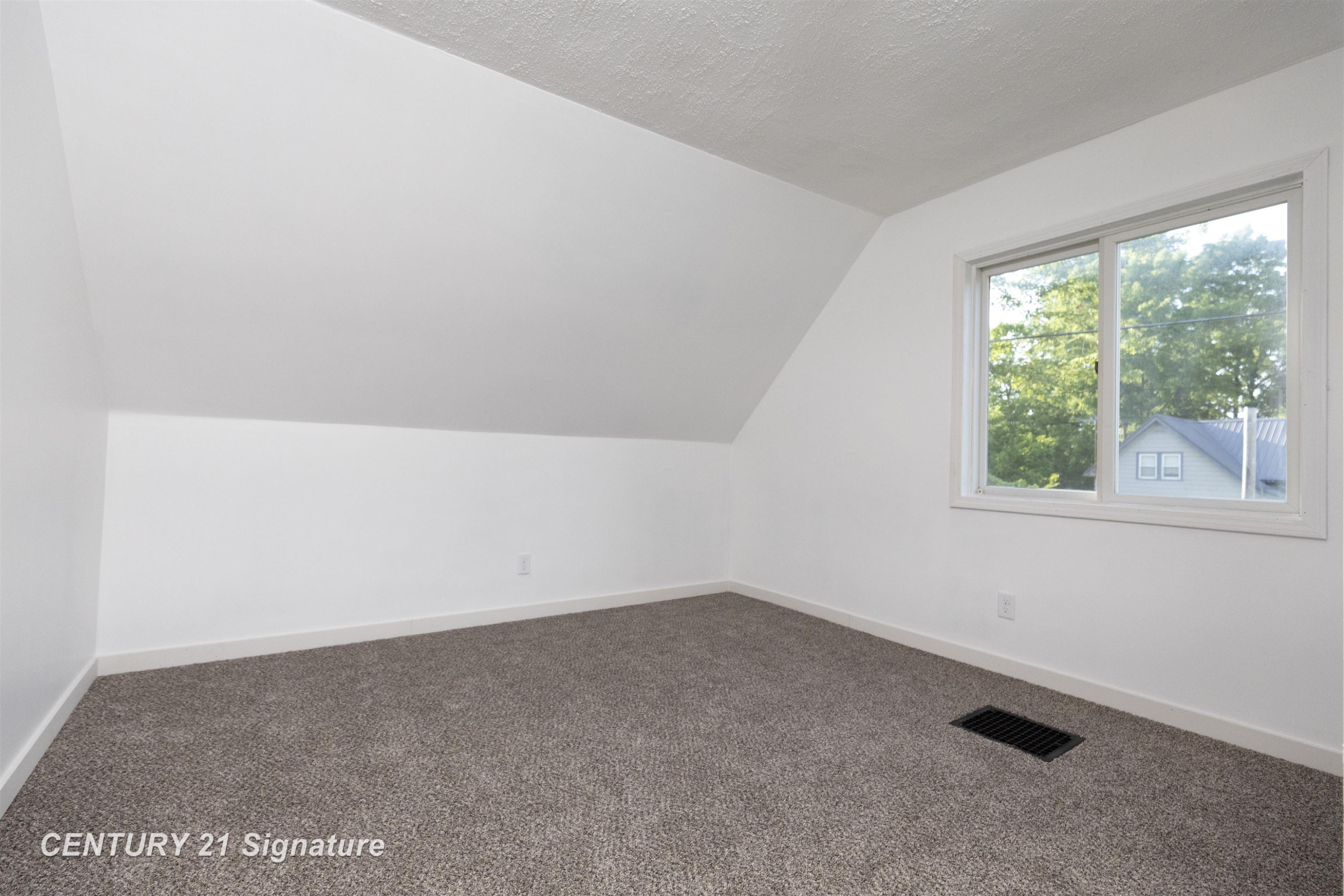 611 W 2nd Street, Pinconning, MI 48650 — Photo 27
