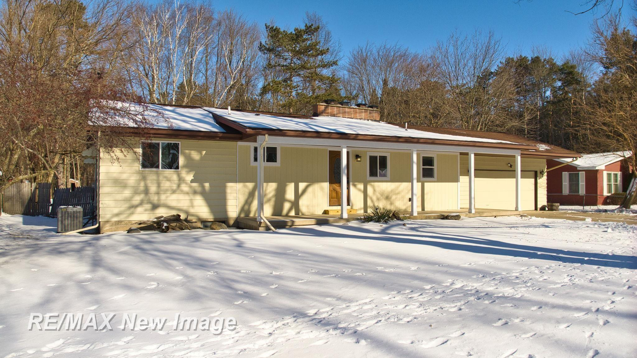 5885 McGrandy Road, Bridgeport, MI 48722 — Photo 3