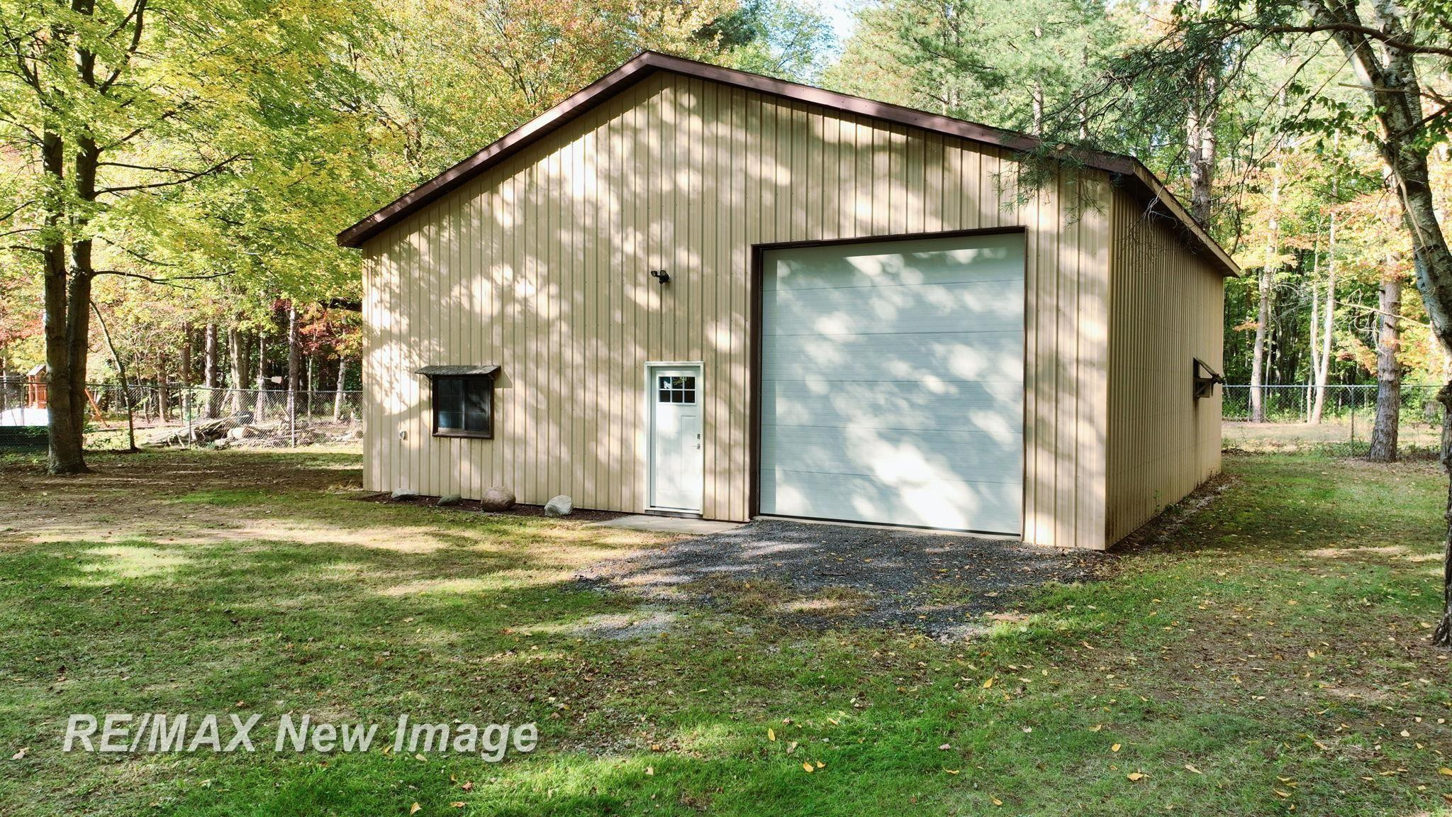5885 McGrandy Road, Bridgeport, MI 48722 — Photo 61