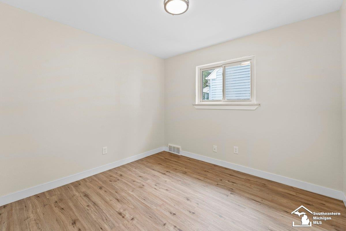 5888 Kolb Avenue, Allen Park, MI 48101 — Photo 9