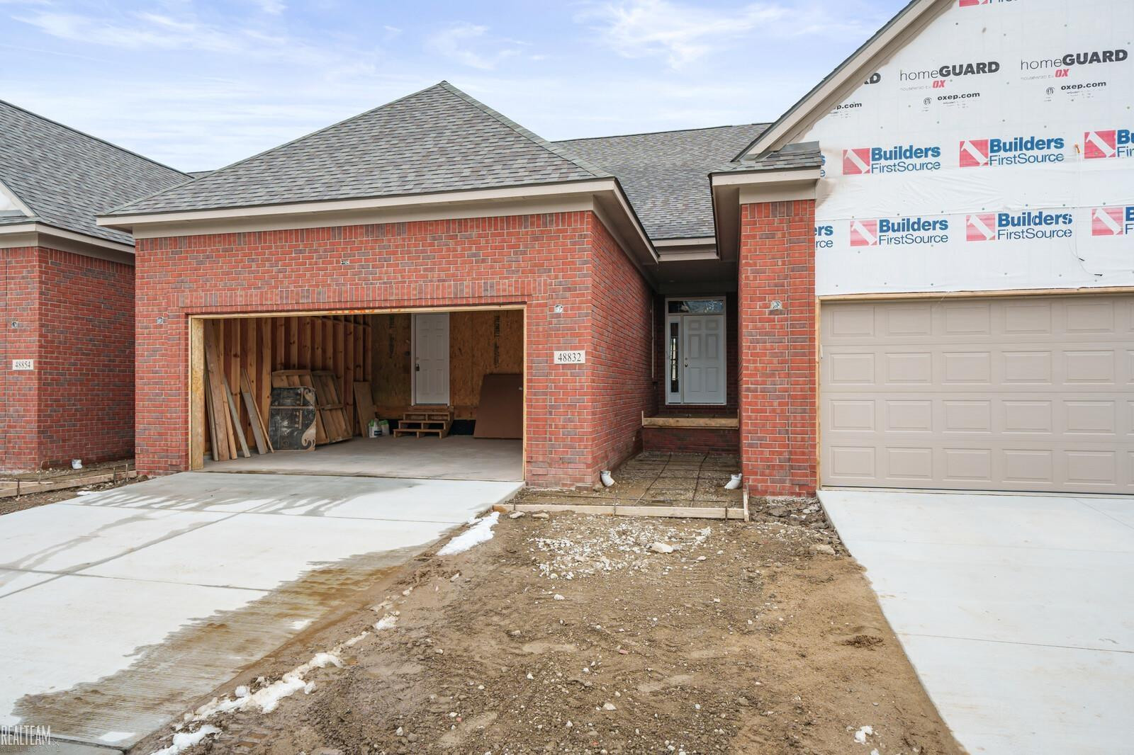 48832 Birmingham Drive, Chesterfield, MI 48047 — Photo 2