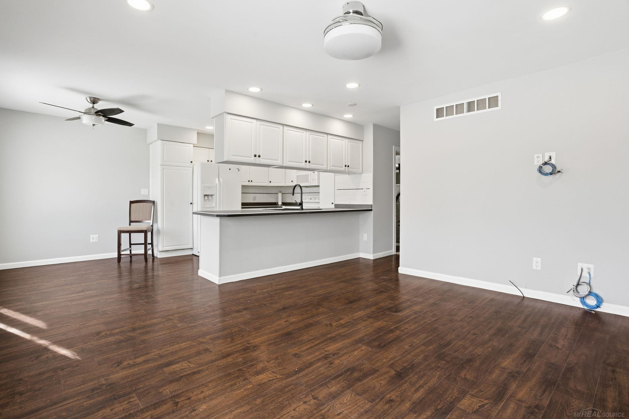 39531 Willmarth Street, MI — Photo 7