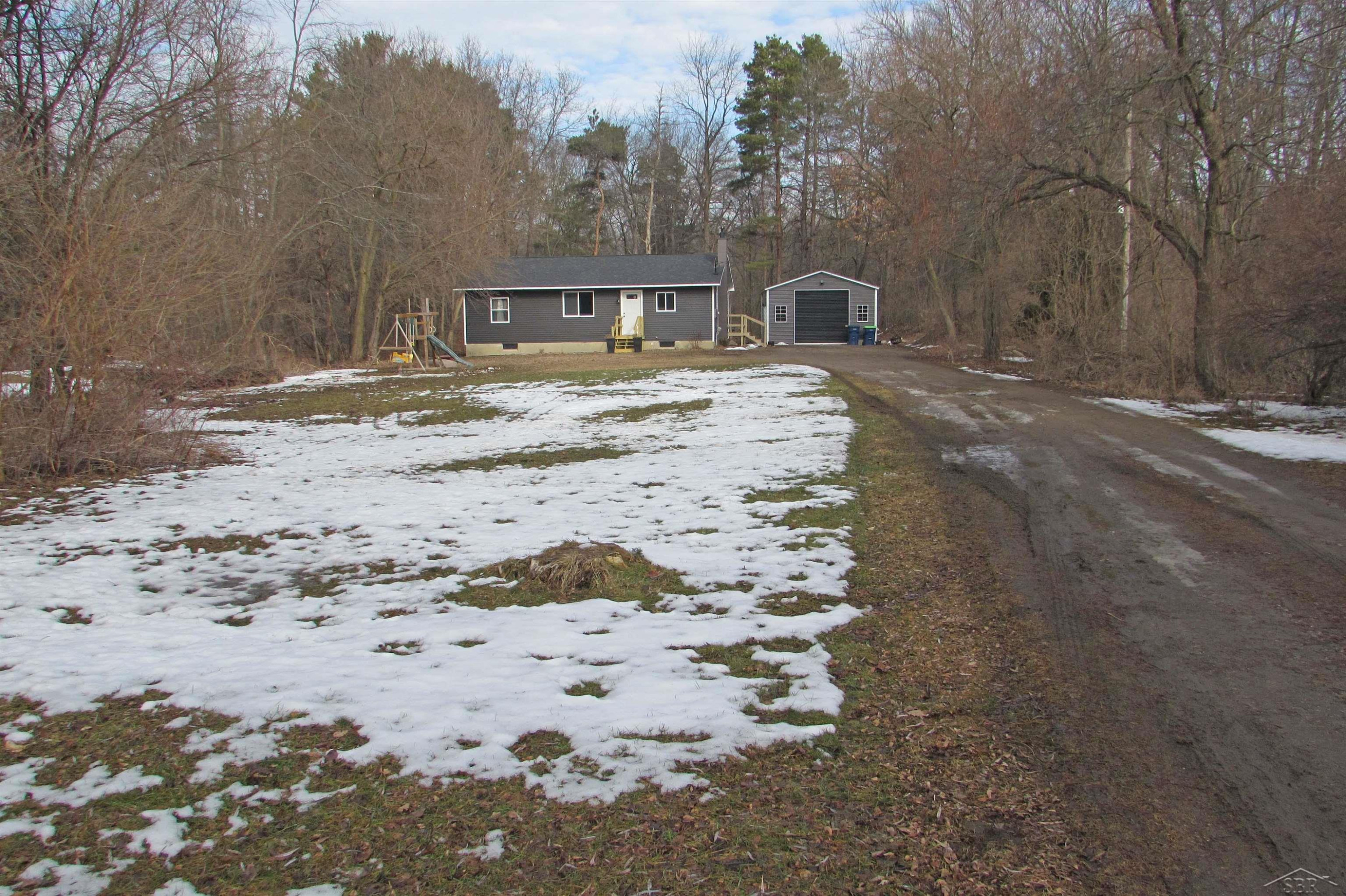 4172 Chesaning Road, Chesaning, MI 48616 — Photo 2