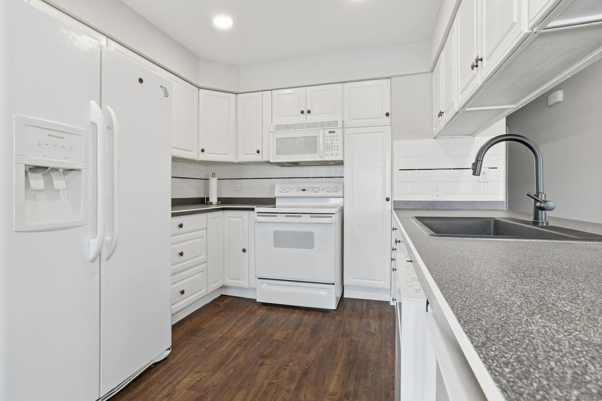 39531 Willmarth Street, MI — Photo 11