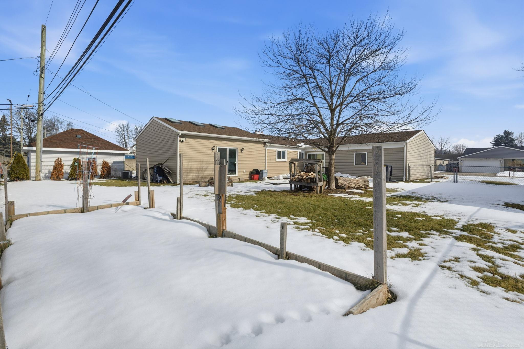 39531 Willmarth Street, MI — Photo 27