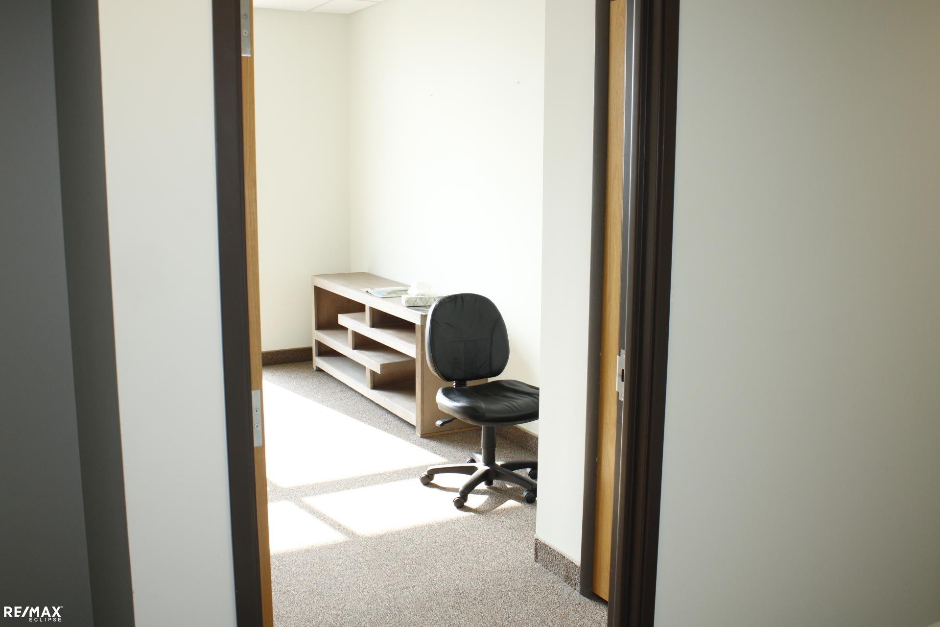 2891 E Maple Road, Unit 203, Troy, MI 48083 — Photo 17