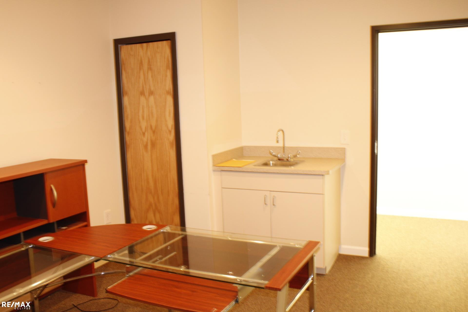 2891 E Maple Road, Unit 203, Troy, MI 48083 — Photo 30