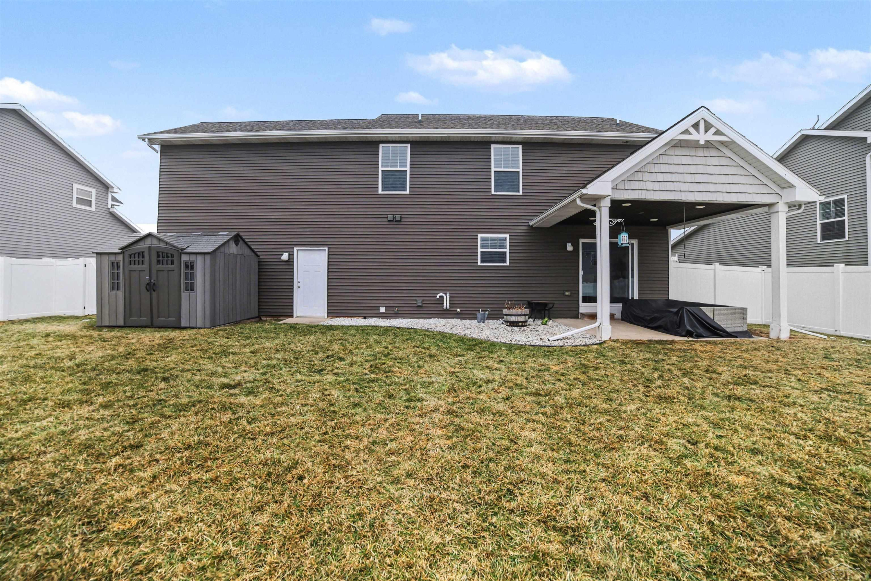 8643 Ashland Place, Freeland, MI 48623 — Photo 29