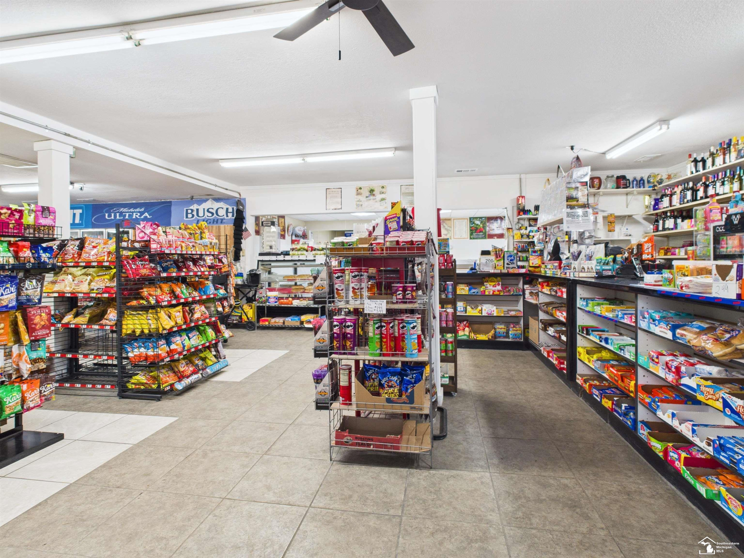 12240 S Dixie Highway, La Salle, MI — Photo 4