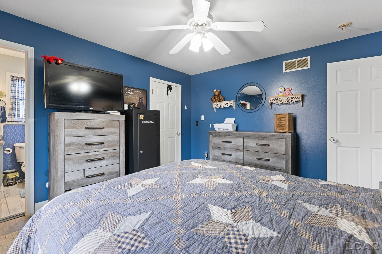 2082 Friar Tuck Circle, Adrian, MI 49221 — Photo 17