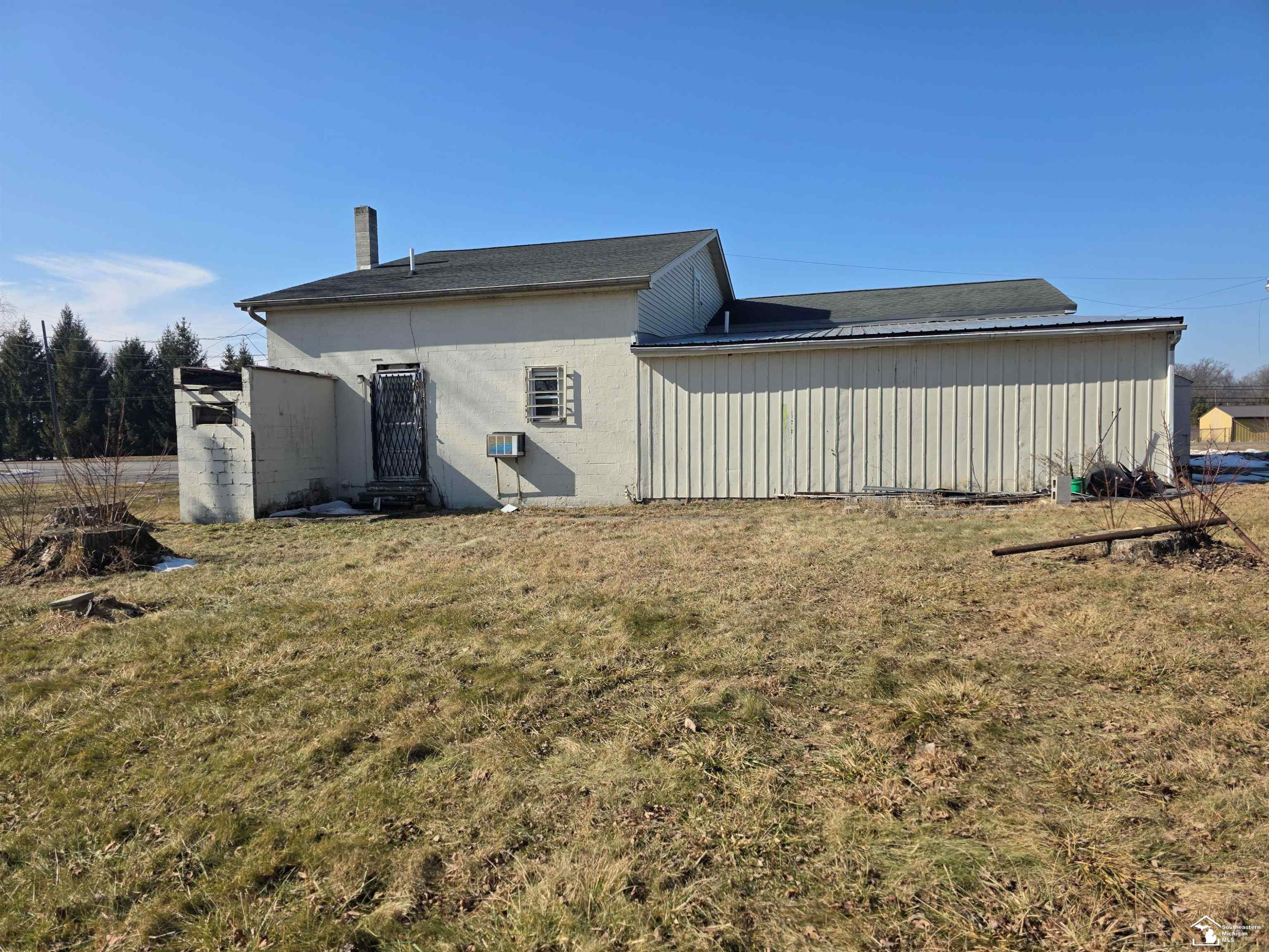 12240 S Dixie Highway, La Salle, MI — Photo 32