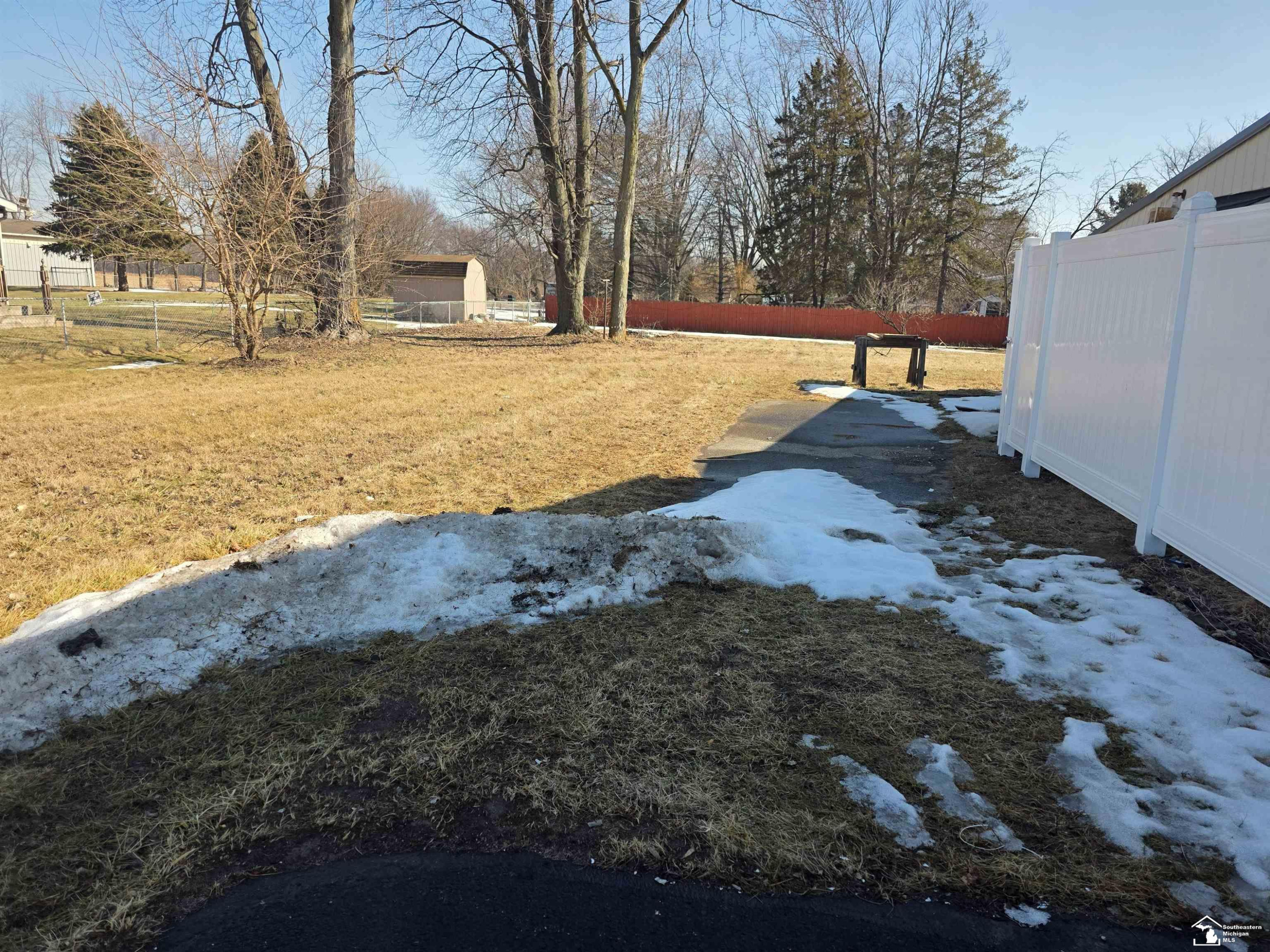 12240 S Dixie Highway, La Salle, MI — Photo 37