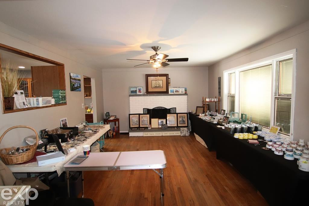 60 Riverside Drive, Mount Clemens, MI 48043 — Photo 3