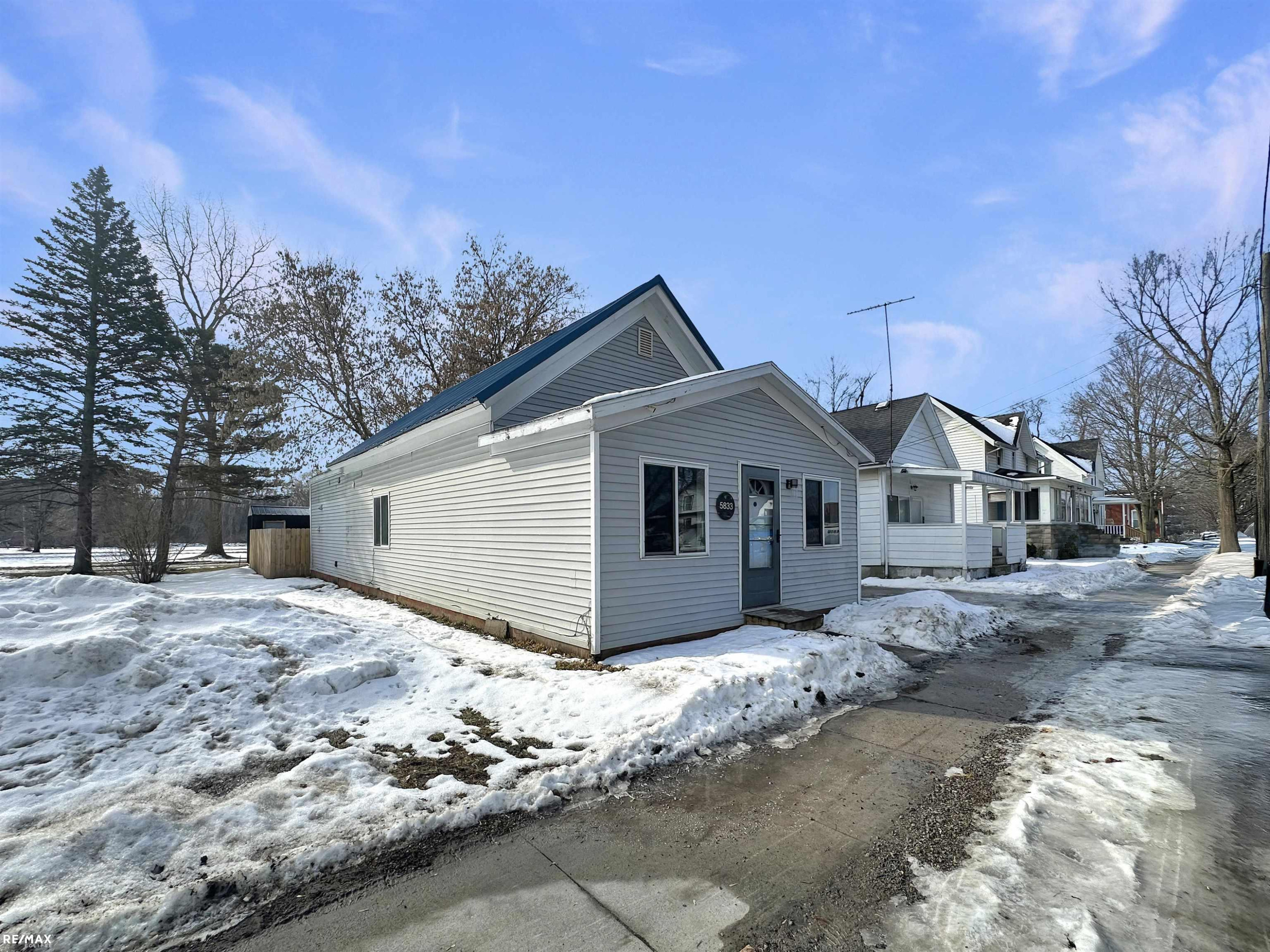 5833 Forest Avenue, Otter Lake, MI 48464 — Photo 2