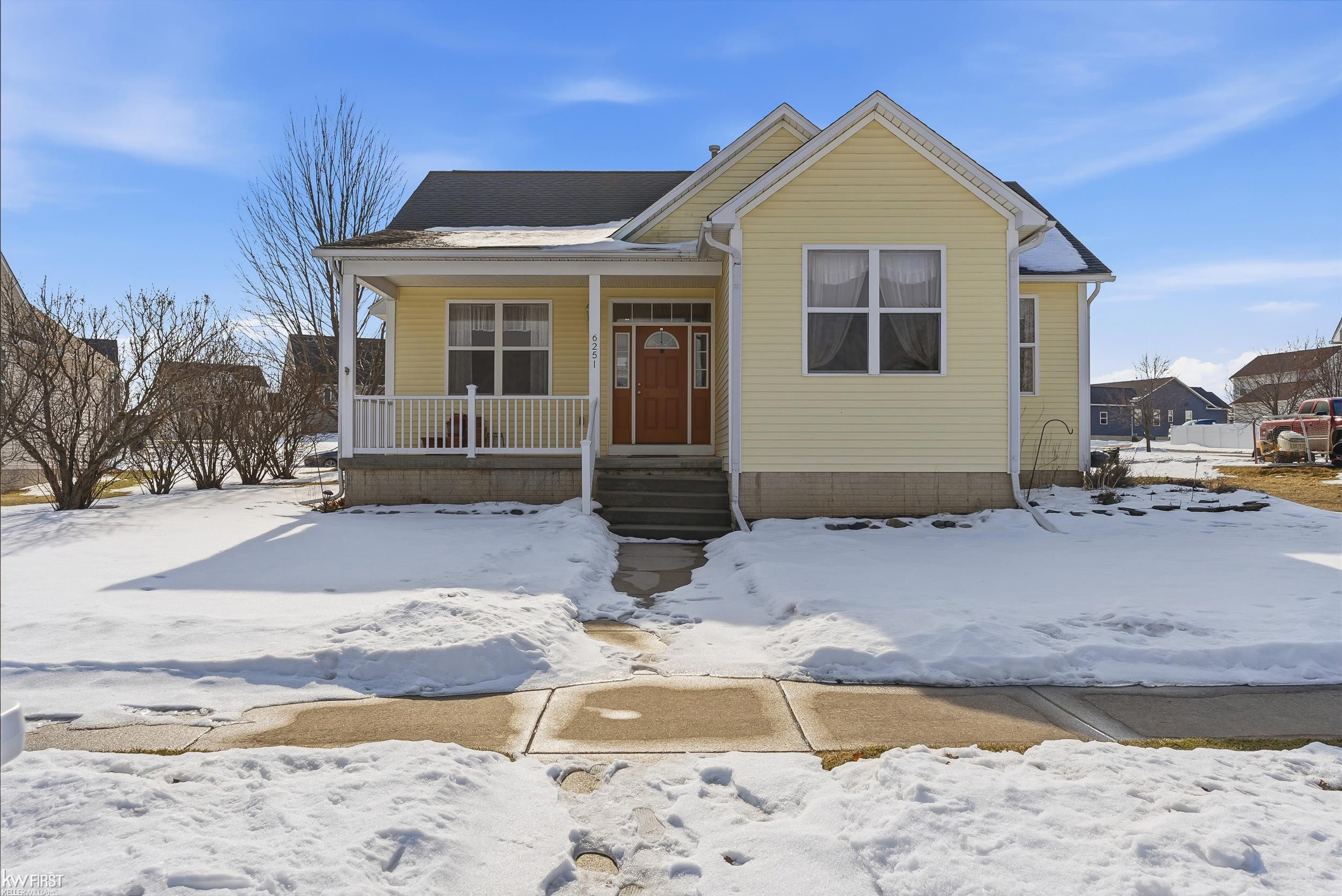 6251 Saint Charles Pass, Swartz Creek, MI 48473 — front exterior