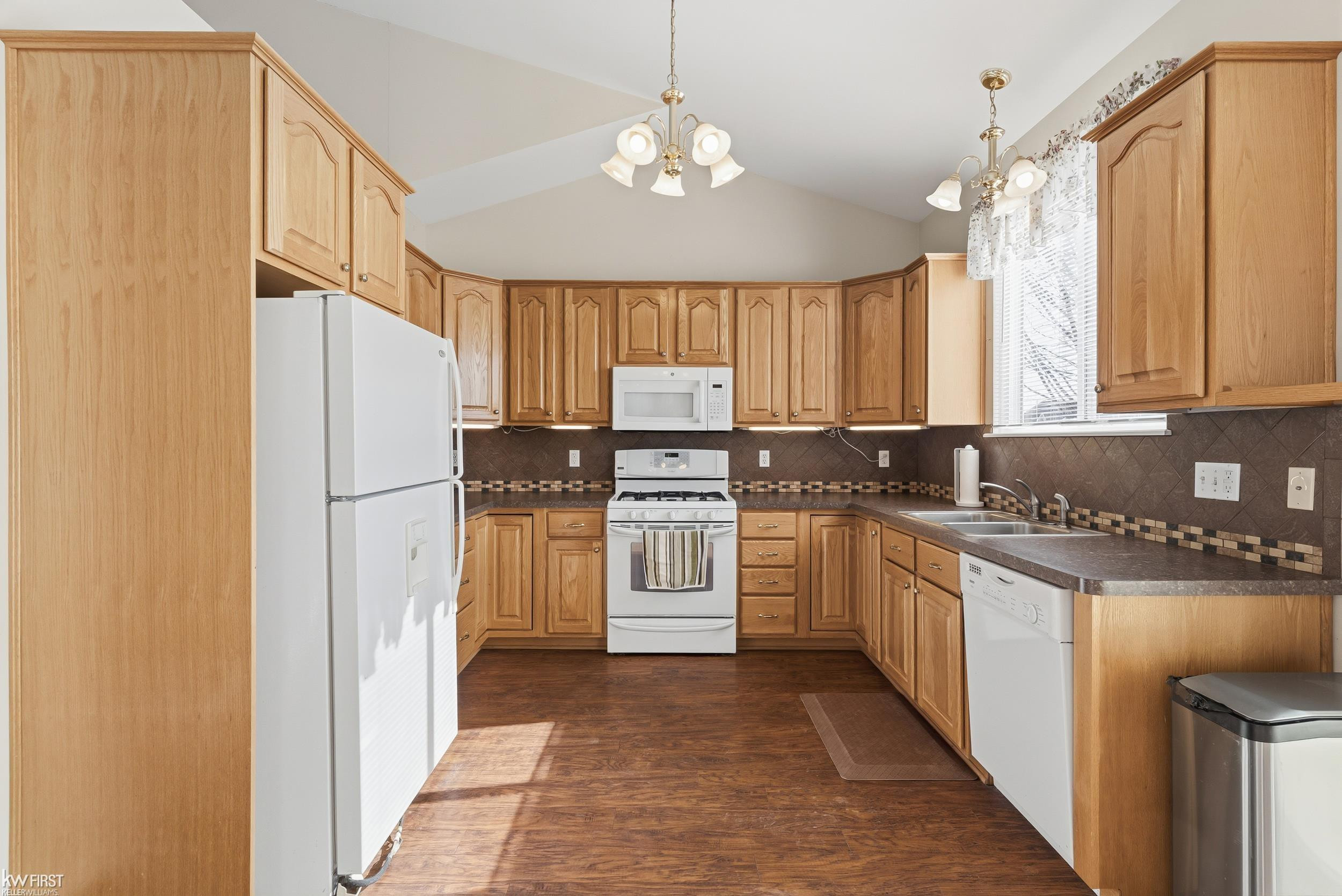 6251 Saint Charles Pass, Swartz Creek, MI 48473 — Photo 4