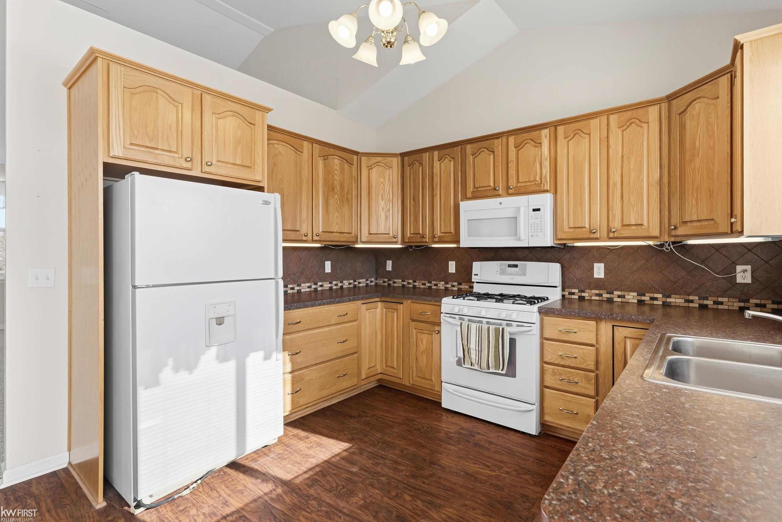 6251 Saint Charles Pass, Swartz Creek, MI 48473 — Photo 5