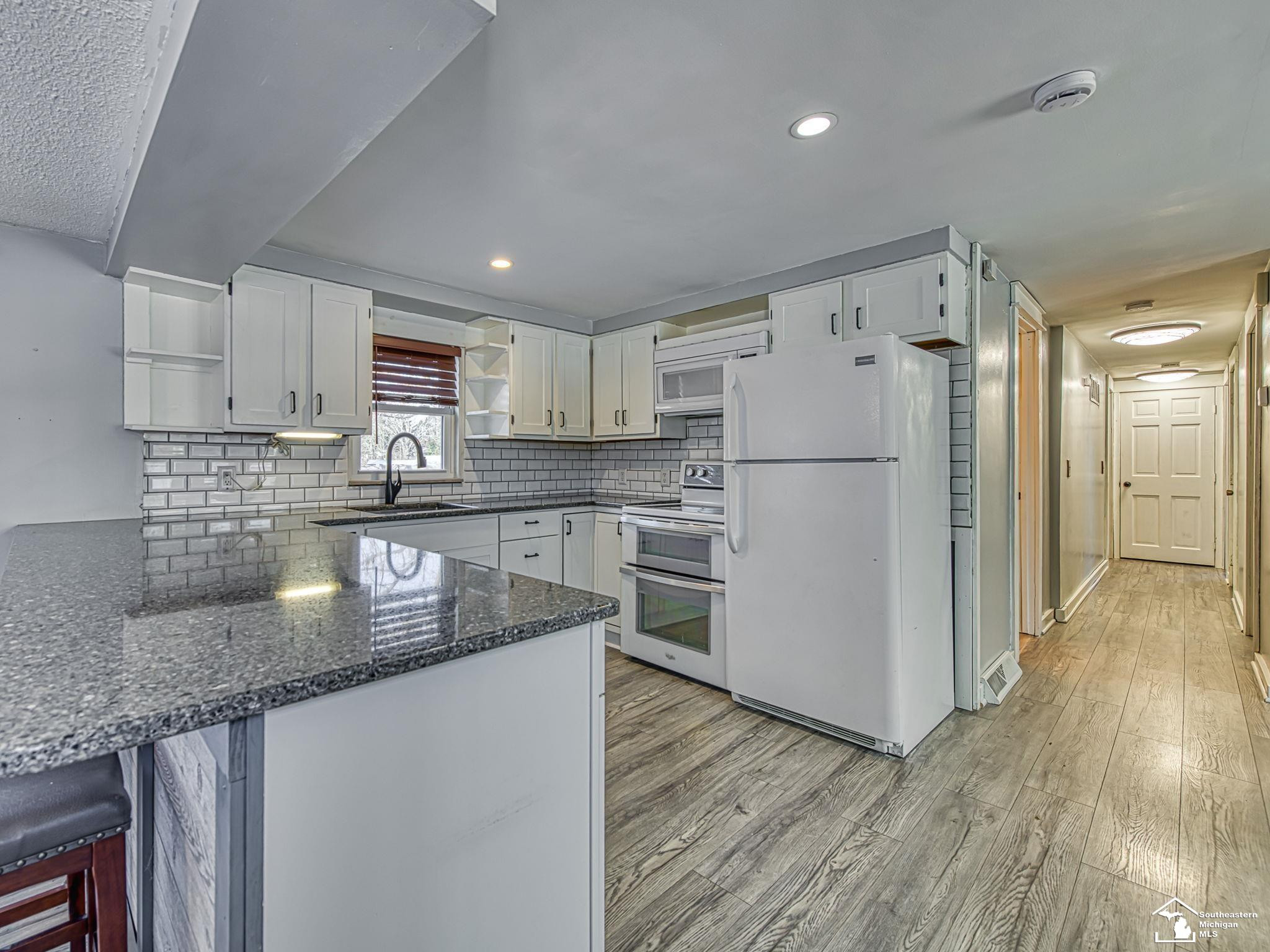 8485 S Stoney Creek Road, Carleton, MI 48117 — Photo 6