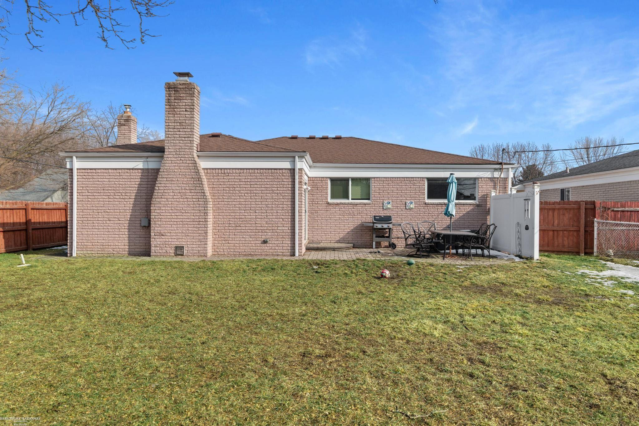 31331 Mc Namee Street, Fraser, MI 48026 — Photo 18