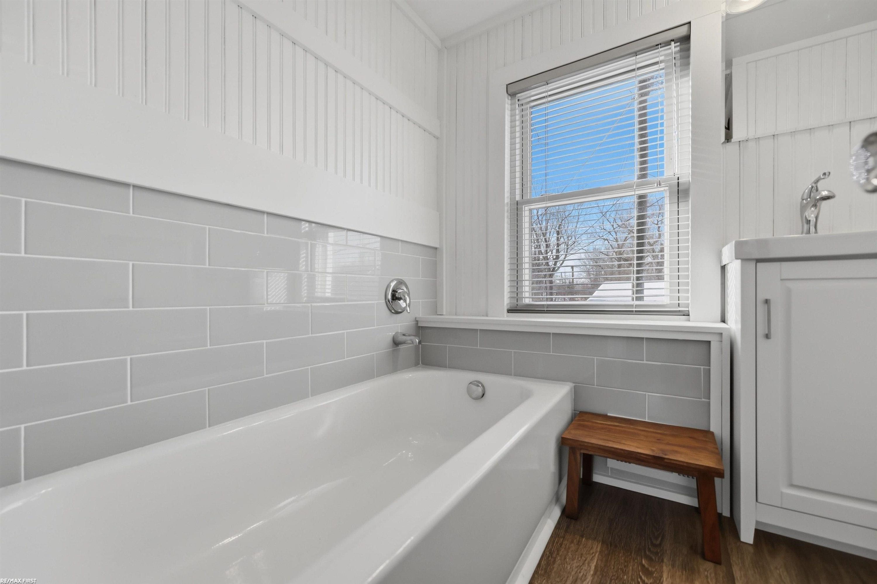 8600 River Road, MI — Photo 31