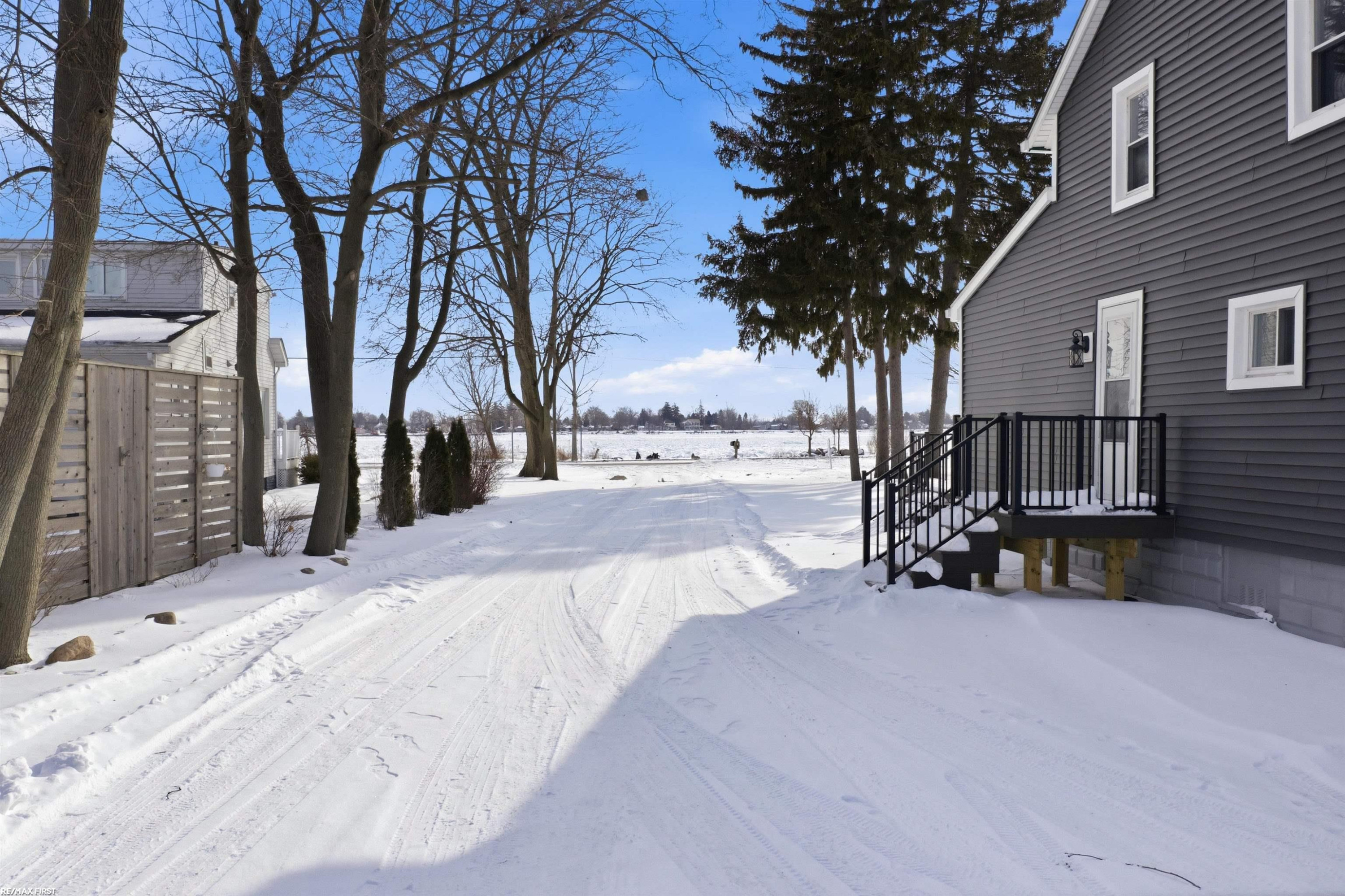 8600 River Road, MI — Photo 39