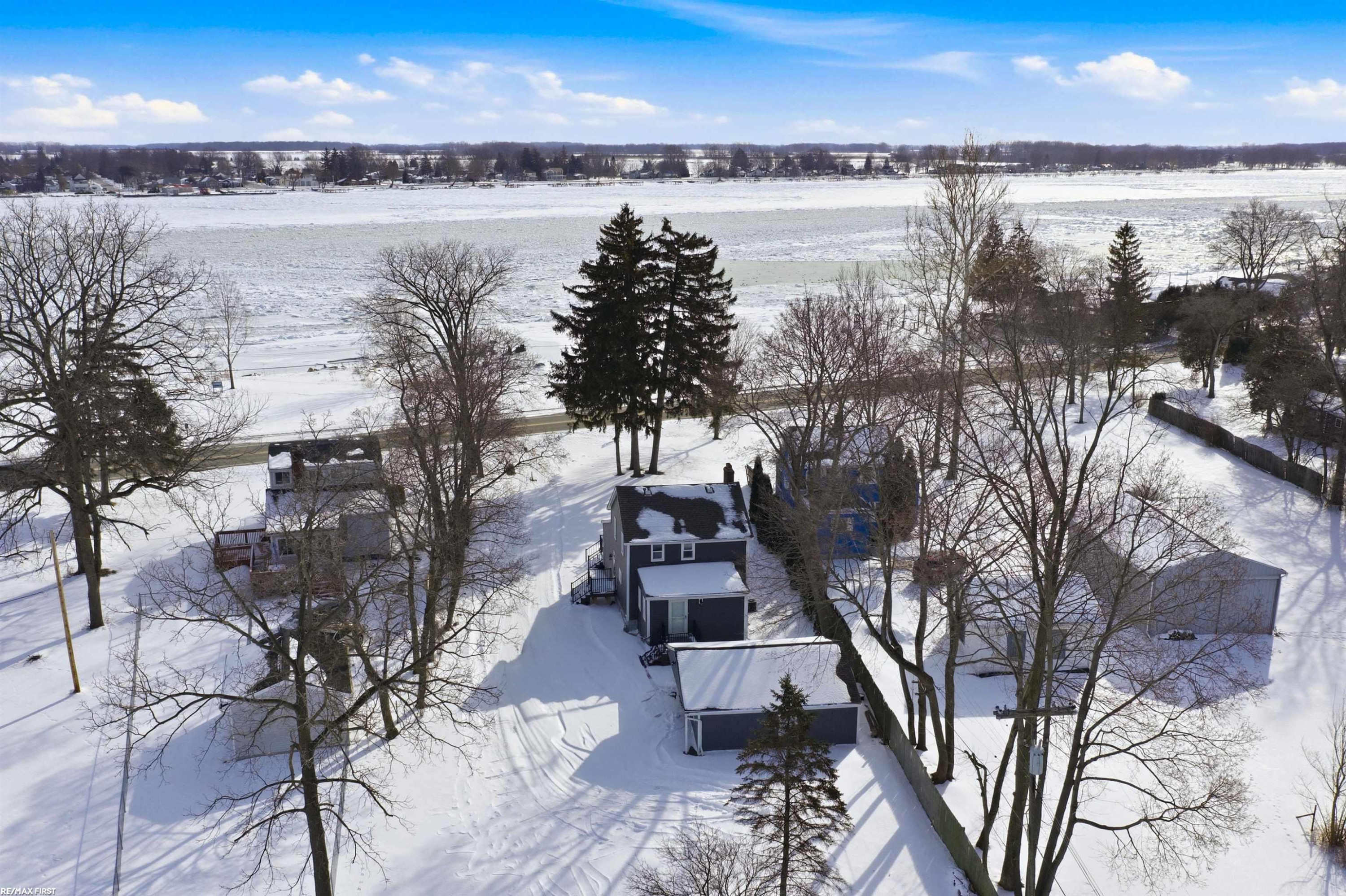 8600 River Road, MI — Photo 41