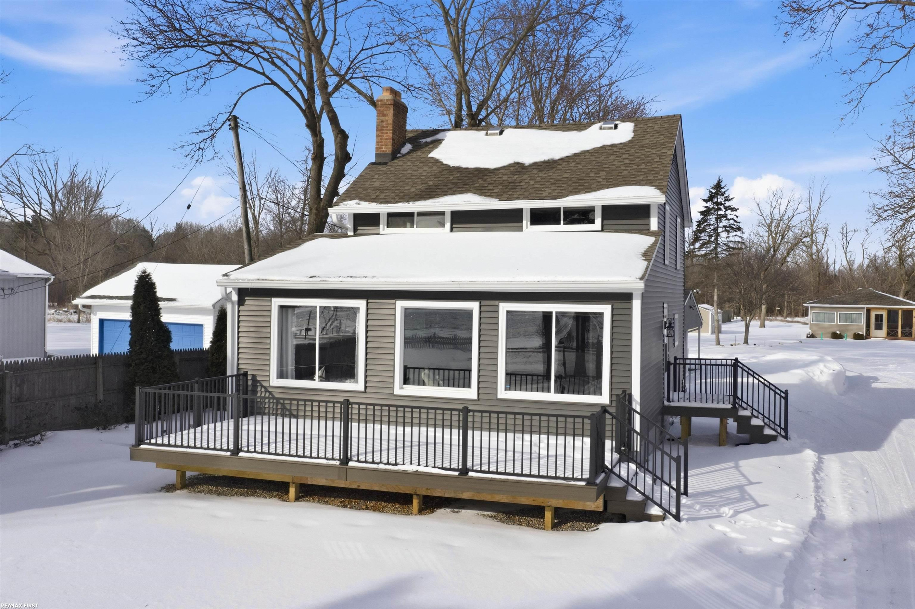 8600 River Road, MI — Photo 2