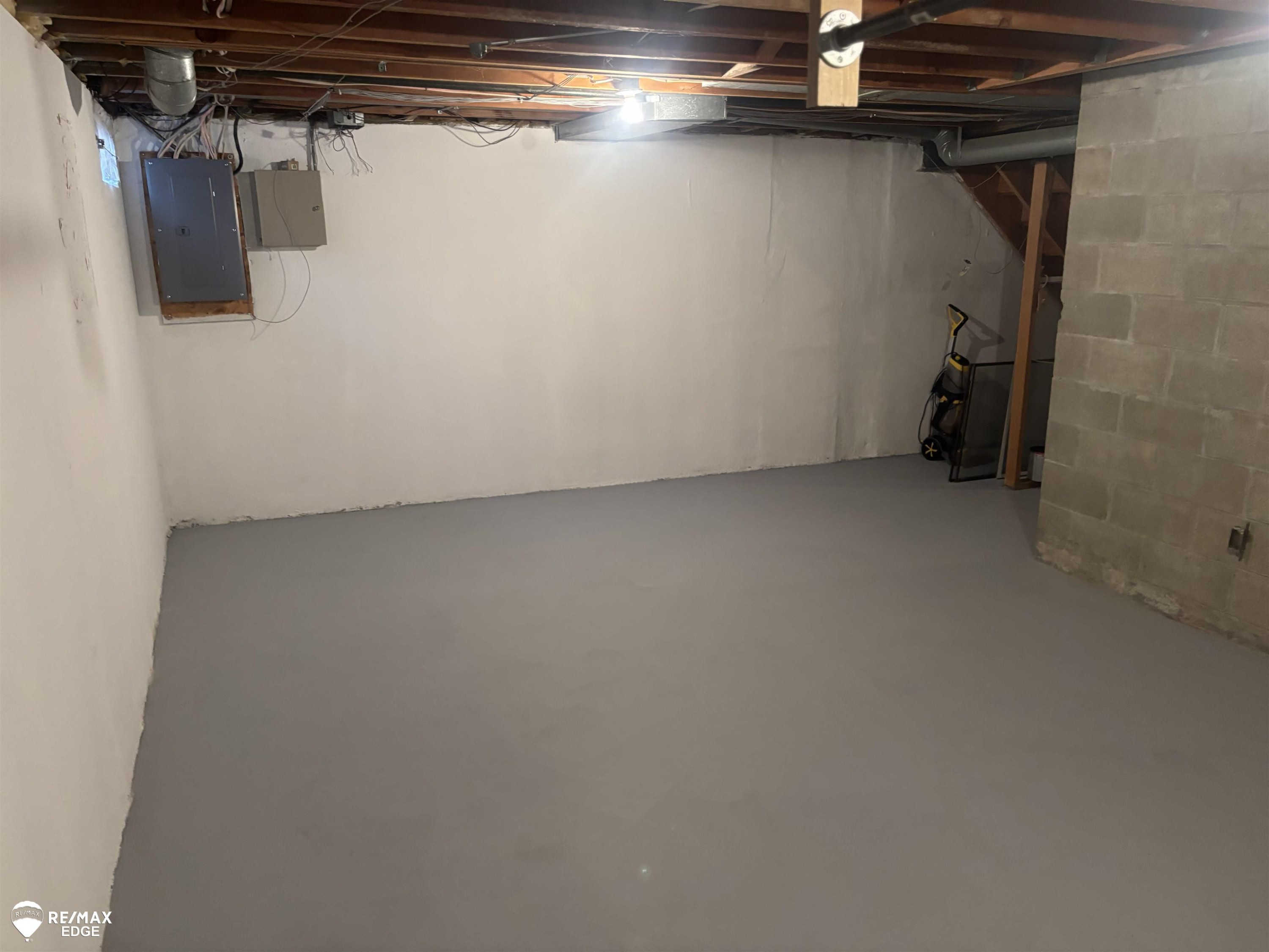 6318 Laurentian Court, Building 9 APT #42., Flint, MI 48532 — Photo 24