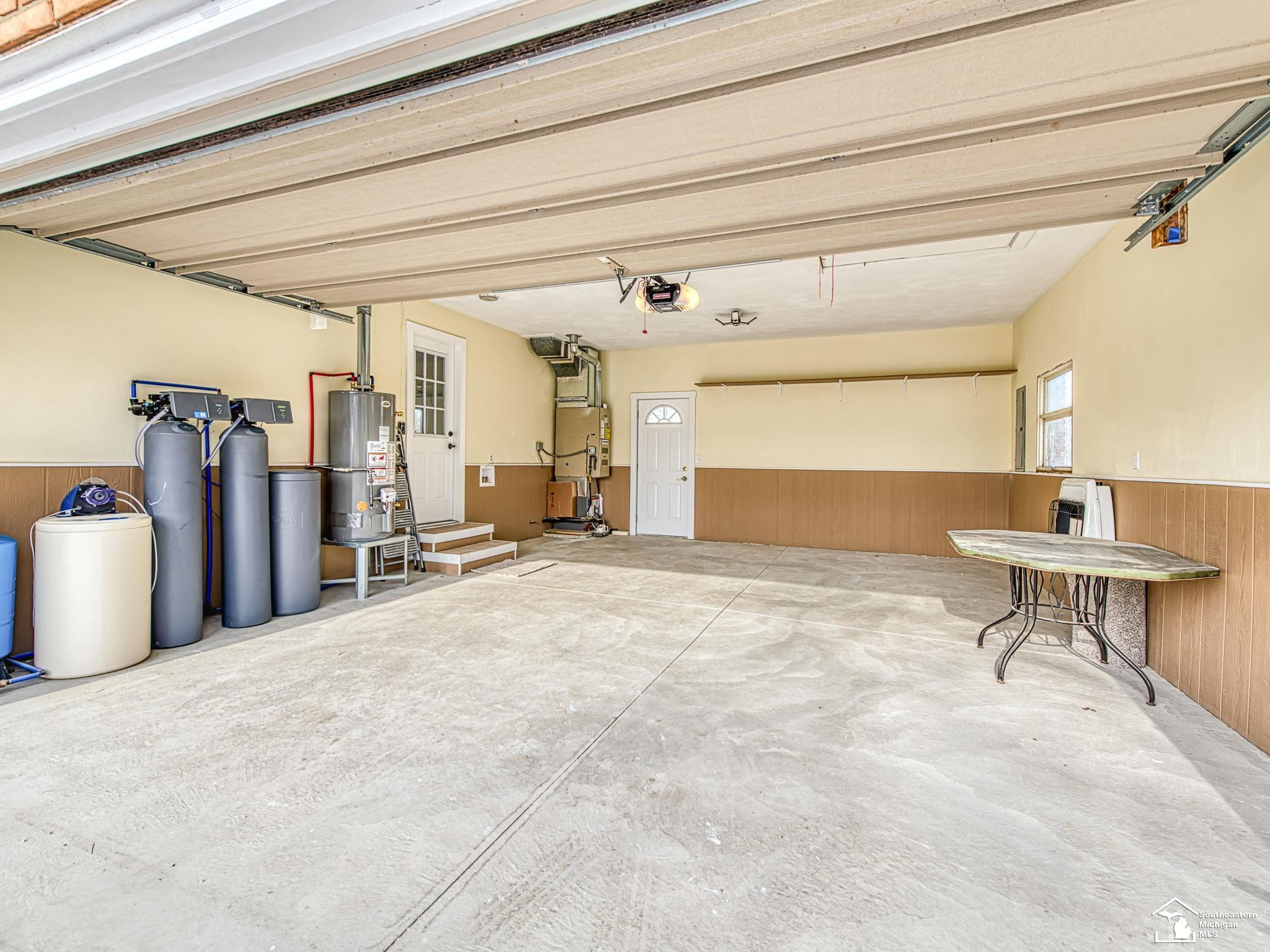 11685 Brookshire Drive, Temperance, MI 48182 — Photo 23