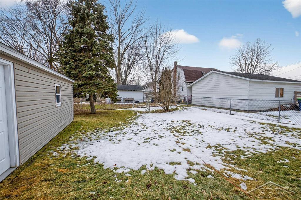 304 Main Street, Bay City, MI 48706 — Photo 22