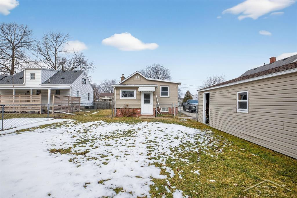 304 Main Street, Bay City, MI 48706 — Photo 23