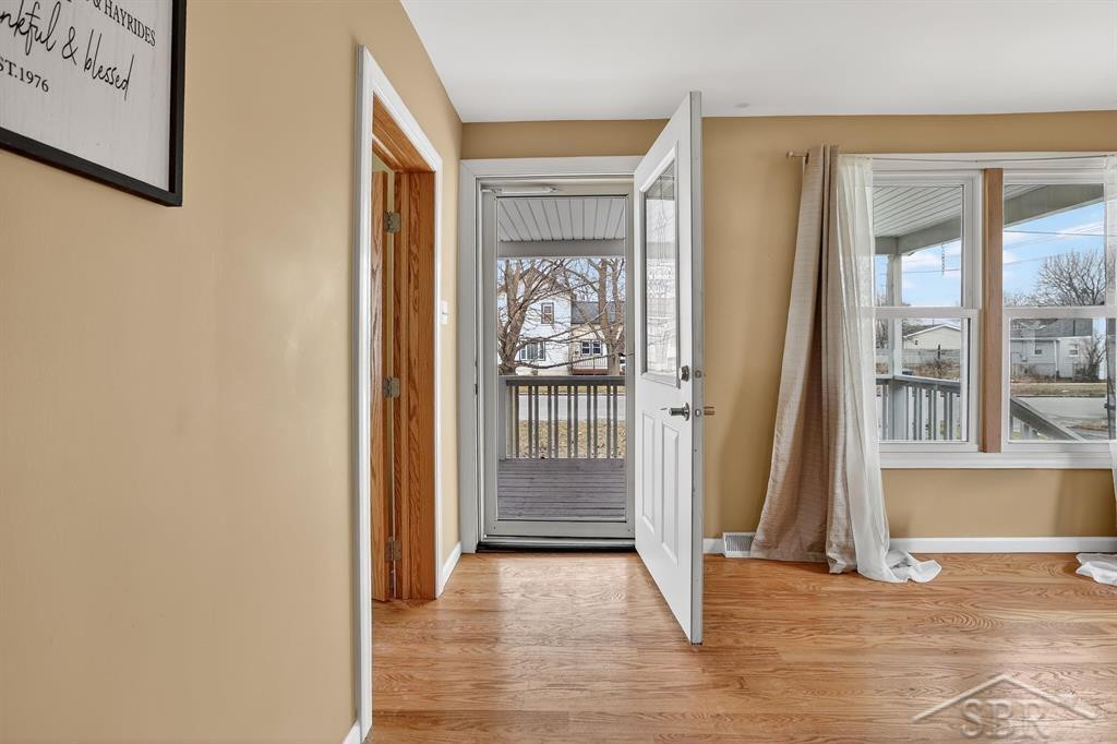 304 Main Street, Bay City, MI 48706 — Photo 4