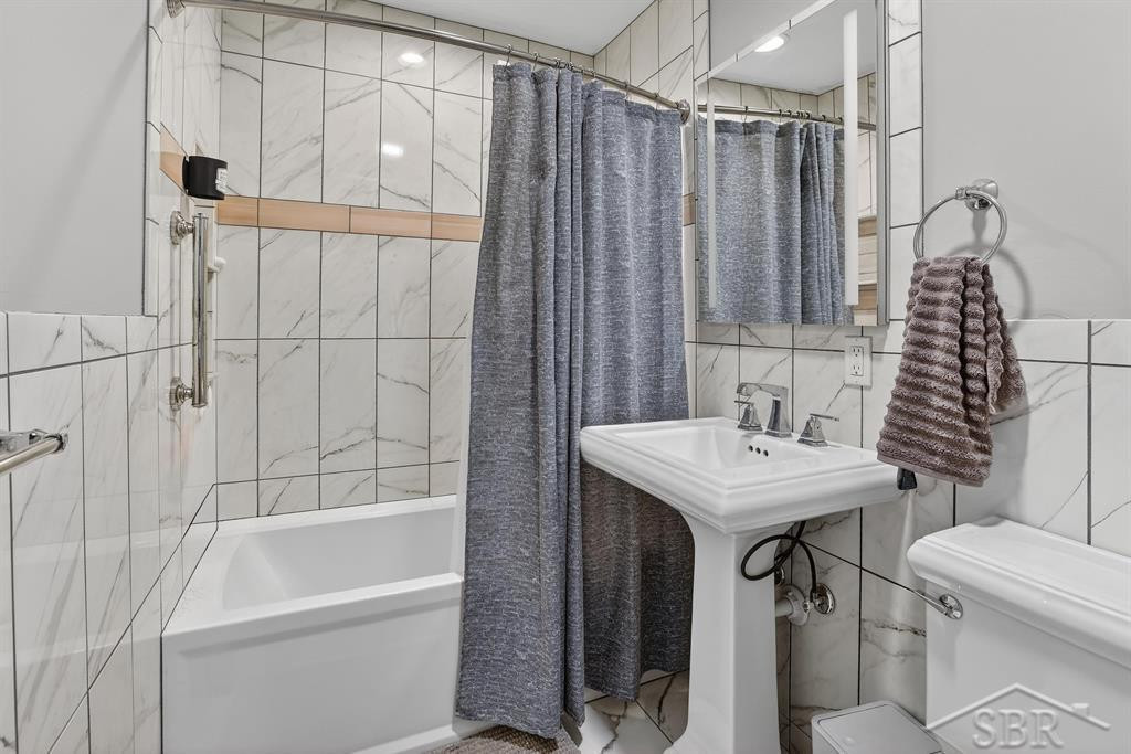 304 Main Street, Bay City, MI 48706 — Photo 10