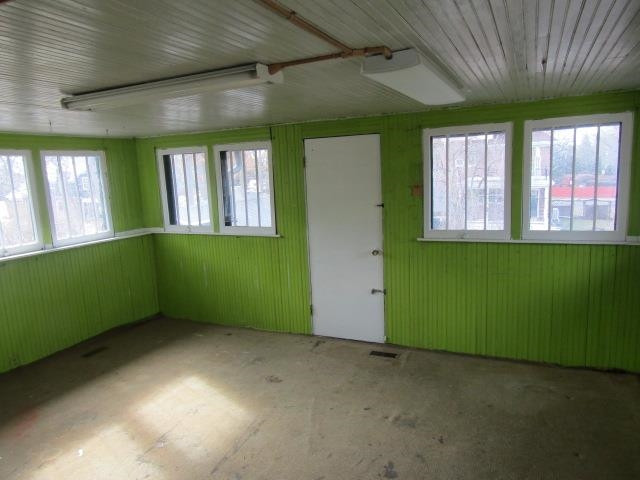 615 Clark Avenue, Owosso, MI 48867 — Photo 15