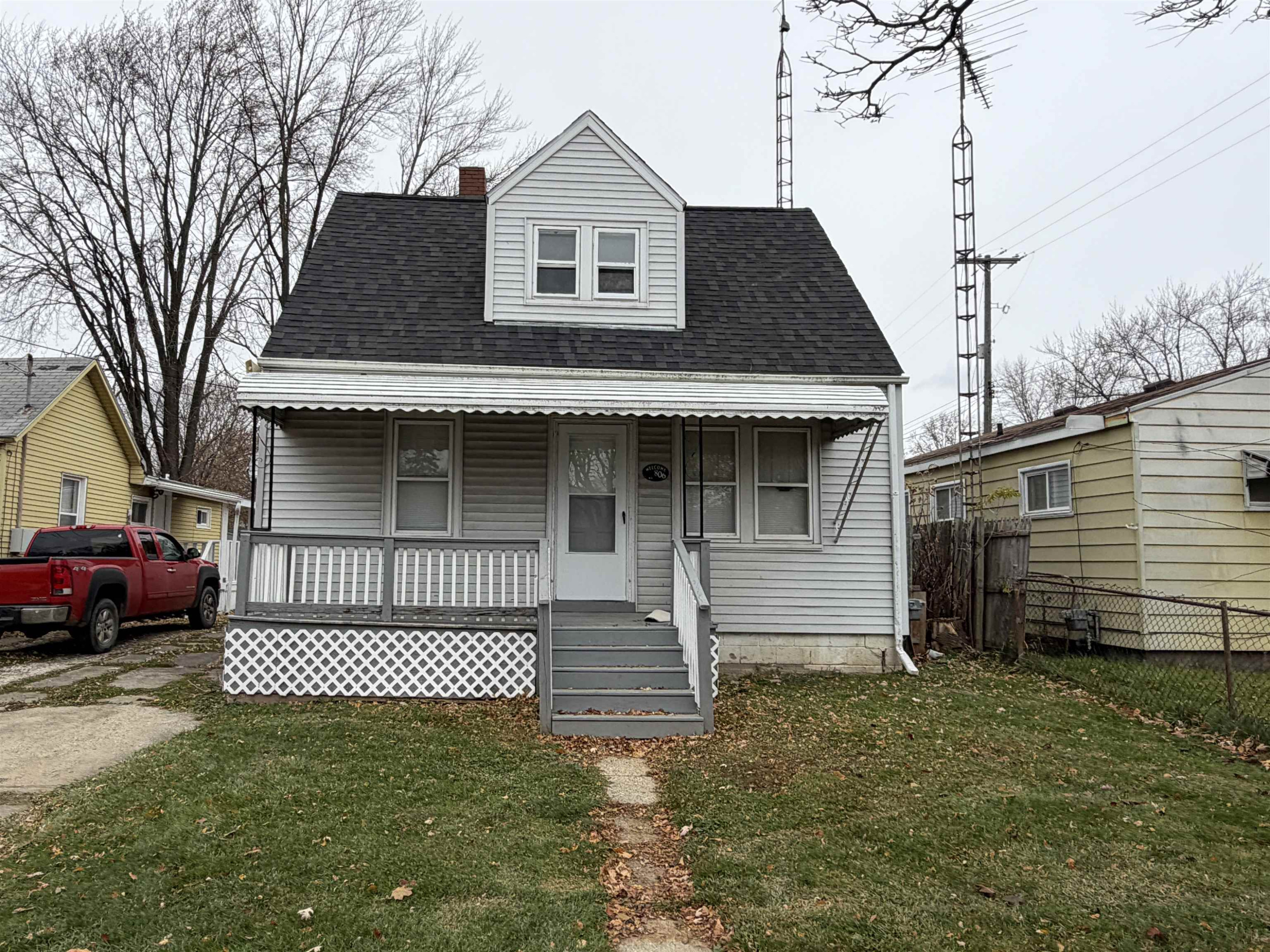 806 Alvord Avenue, Flint, MI 48507 — front exterior