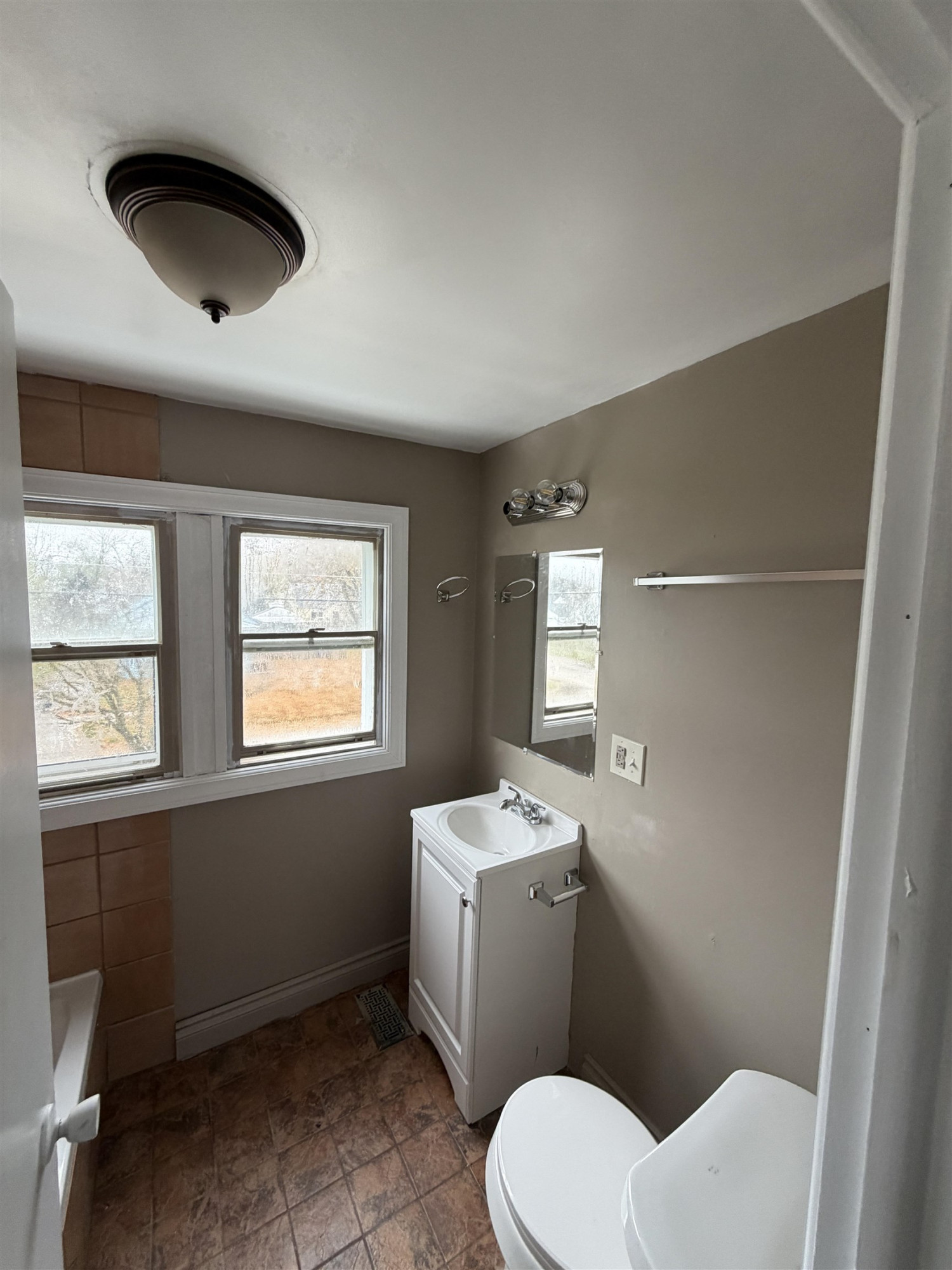 806 Alvord Avenue, Flint, MI 48507 — Photo 8
