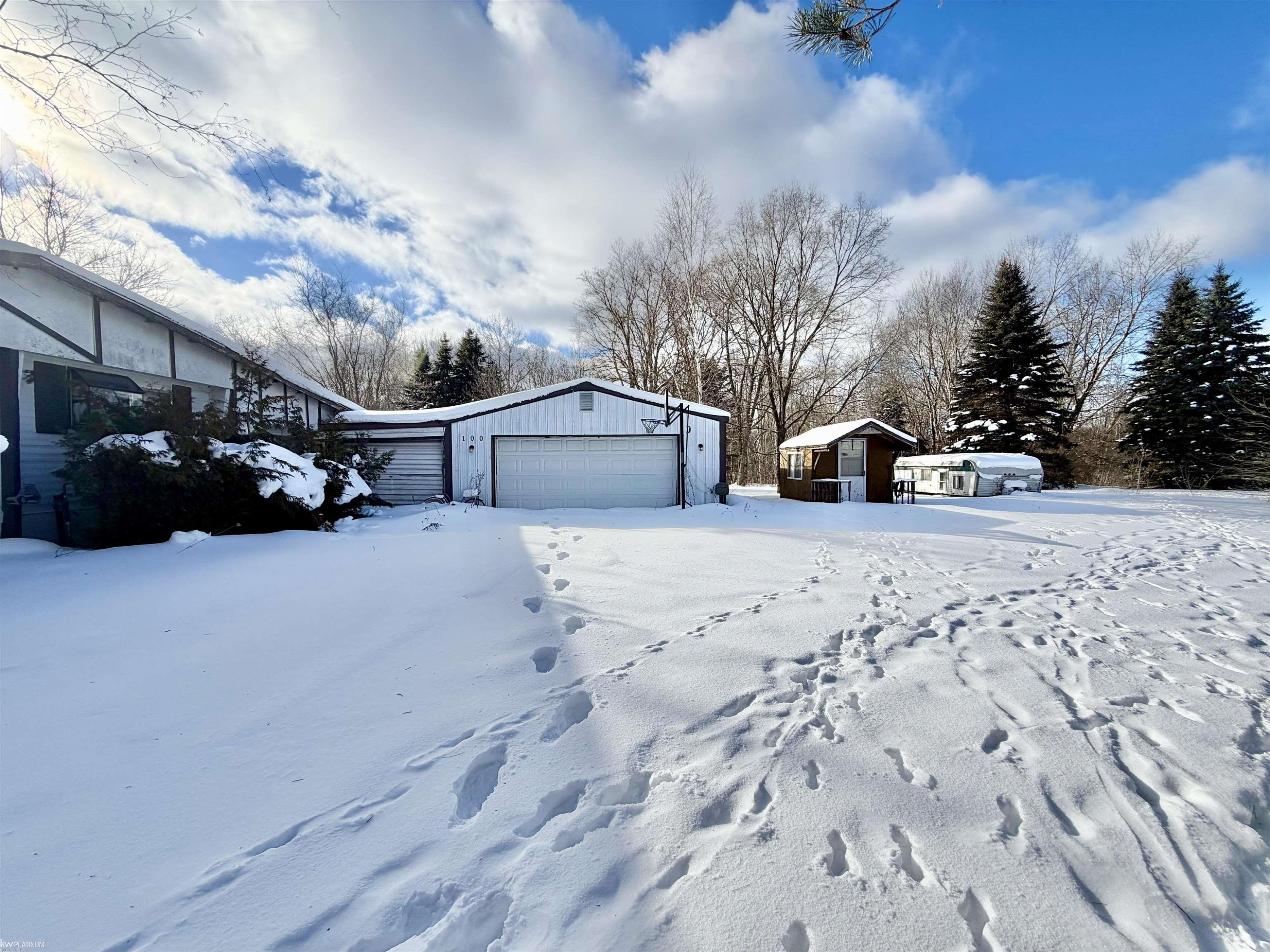 100 S Nellsville Road, Houghton Lake, MI 48629 — Photo 2