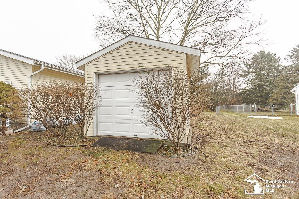 3421 Gove Road, Tecumseh, MI 49286 — Photo 5