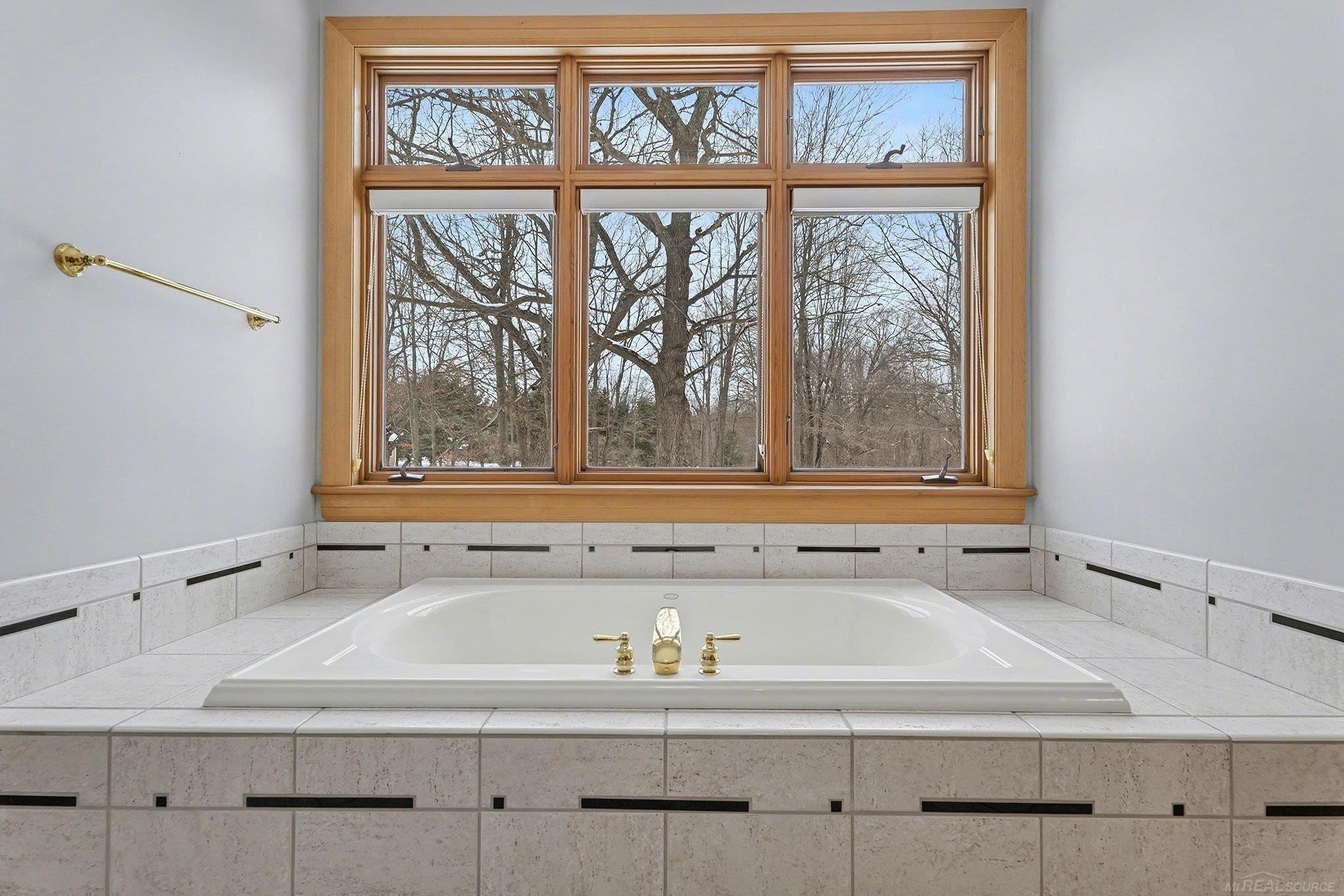 N3870 N Grand Oak Drive, Iron Mountain, MI 49801 — Photo 28