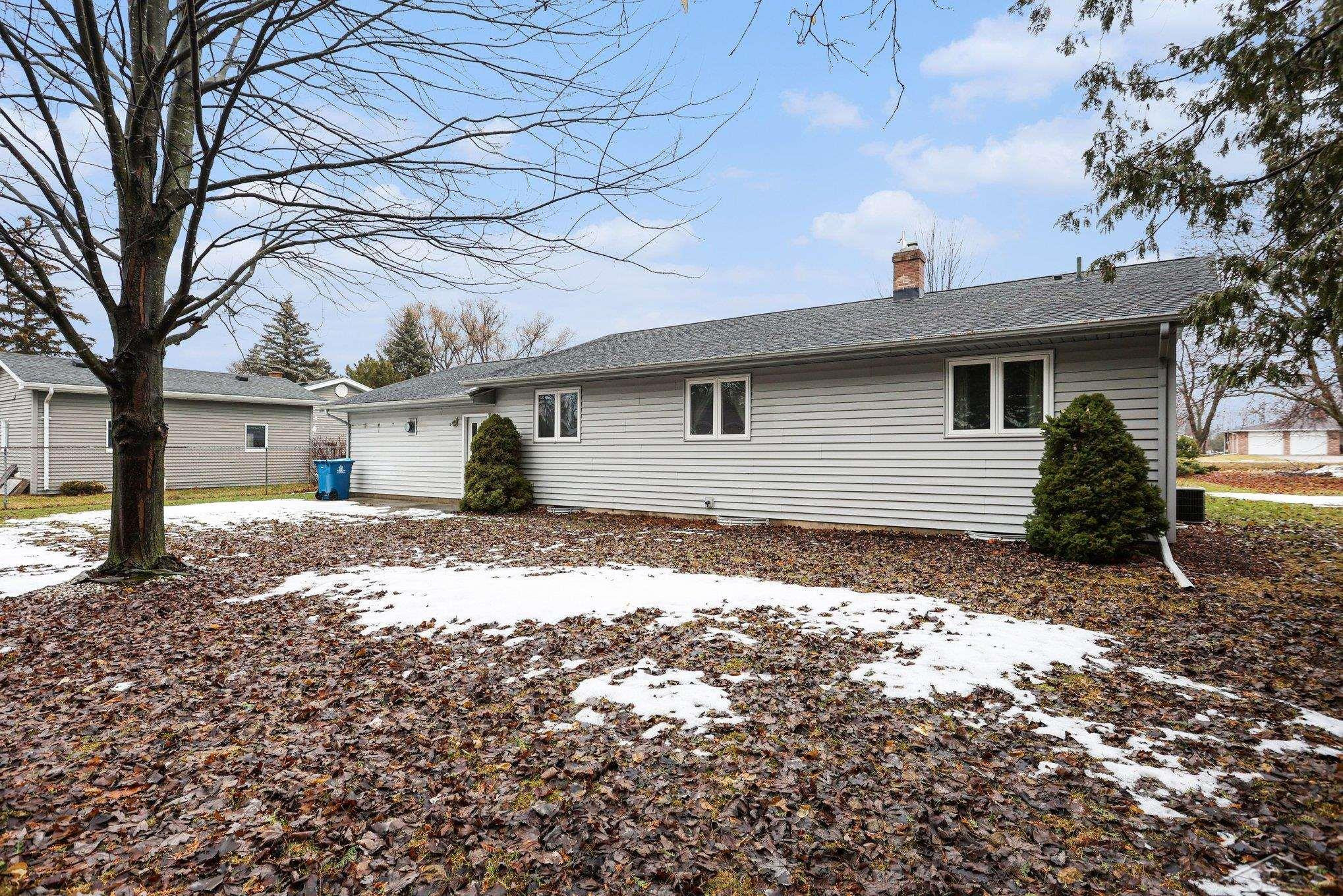1587 N Knight Road, Essexville, MI 48732 — Photo 26