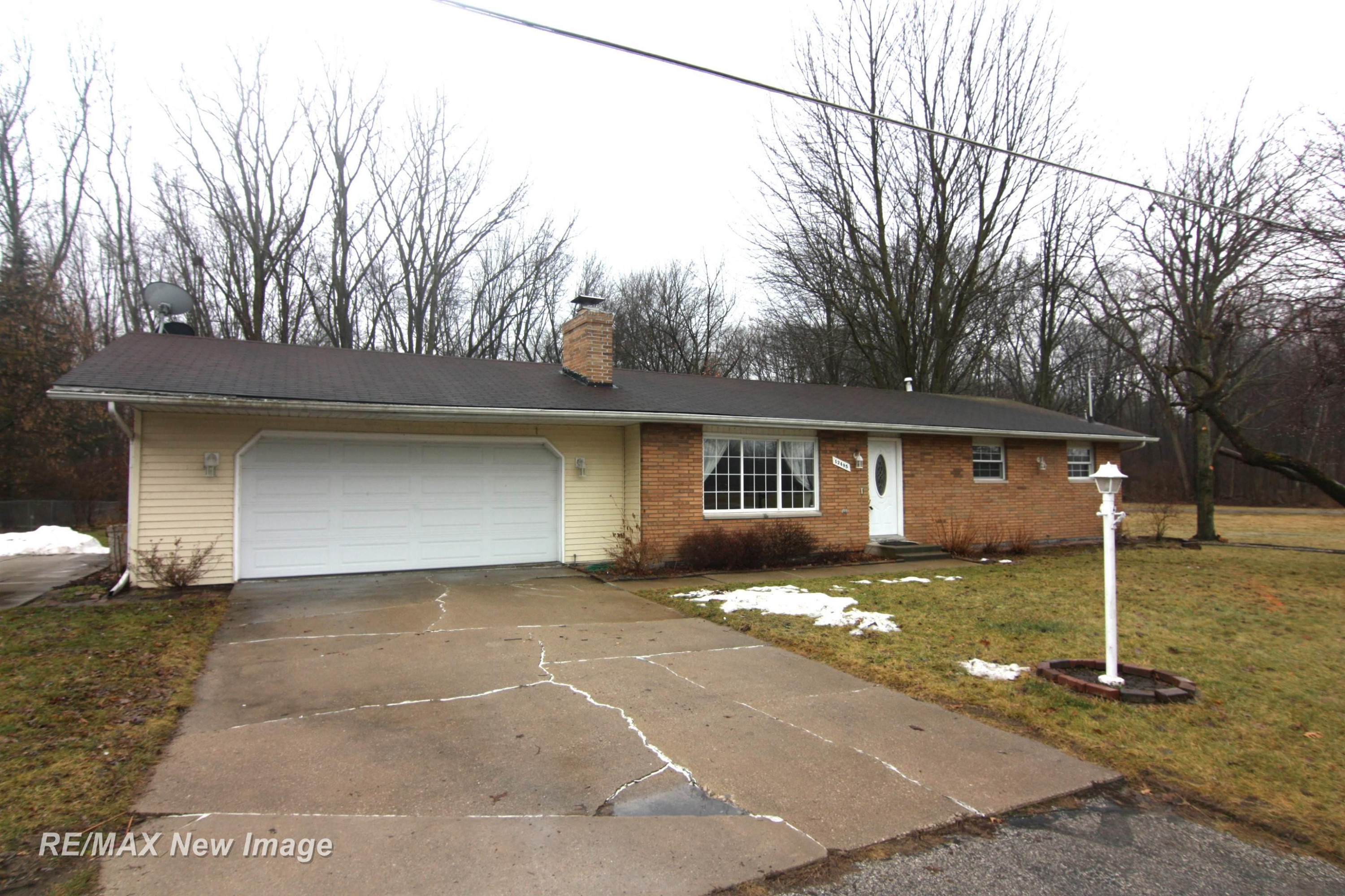 12495 Frost Road, Hemlock, MI 48626 — Photo 2