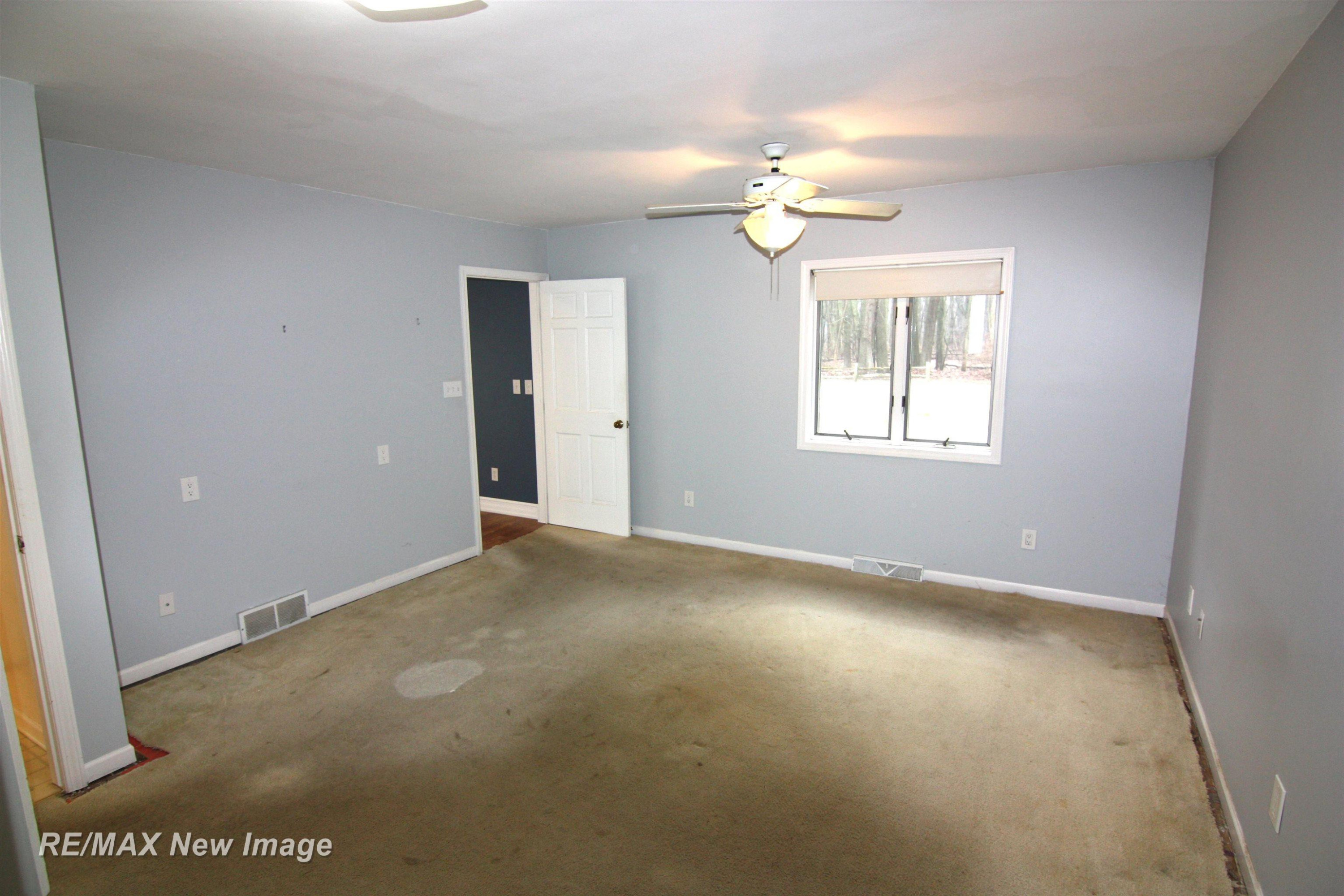12495 Frost Road, Hemlock, MI 48626 — Photo 11