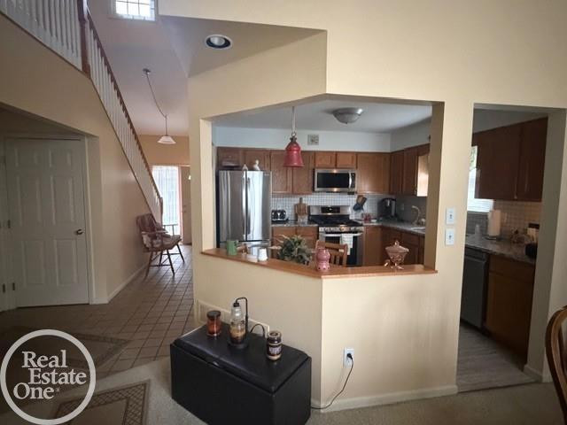616 Eastway Circle, 11, Lapeer, MI 48446 — Photo 24