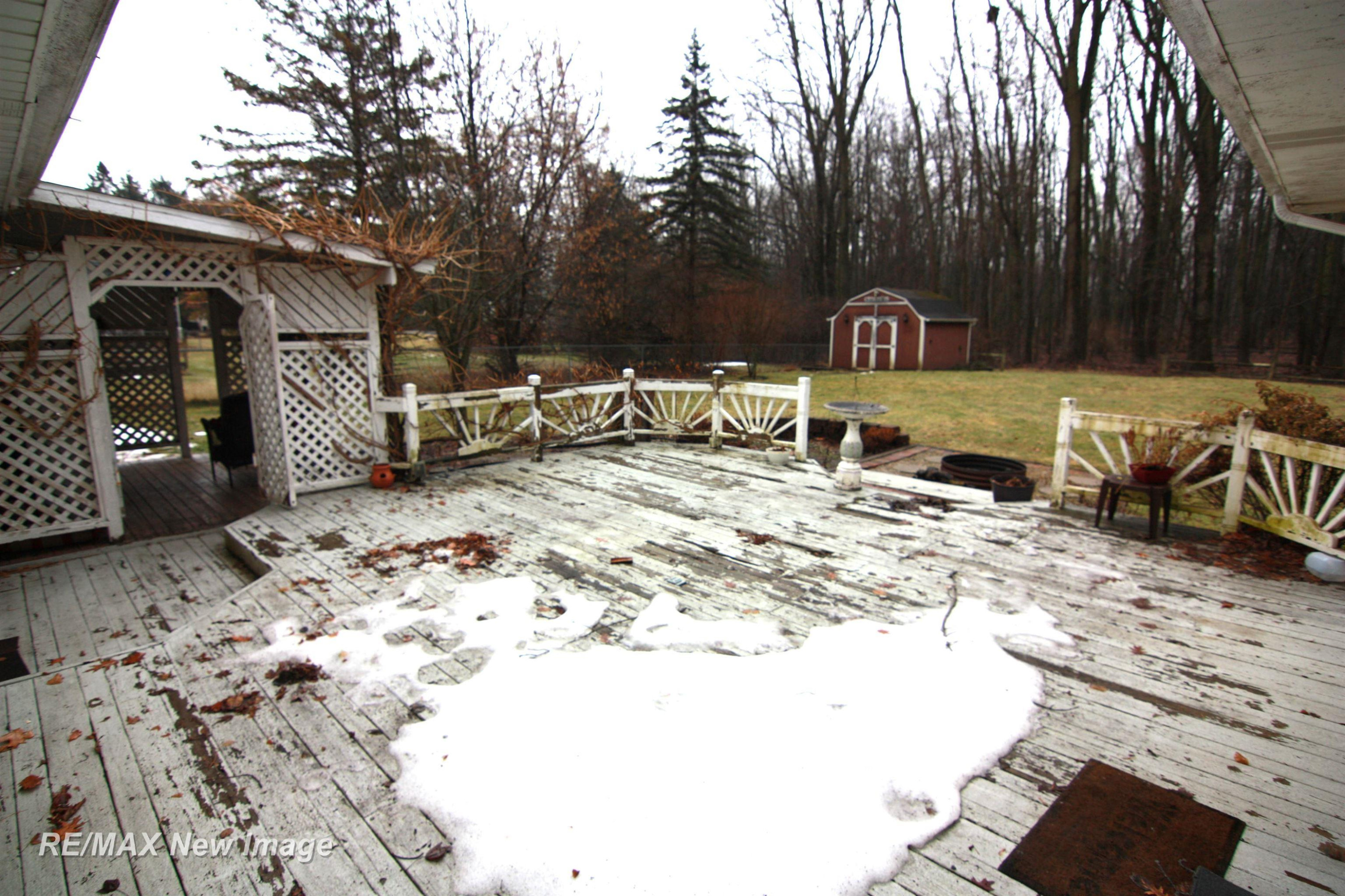 12495 Frost Road, Hemlock, MI 48626 — Photo 25