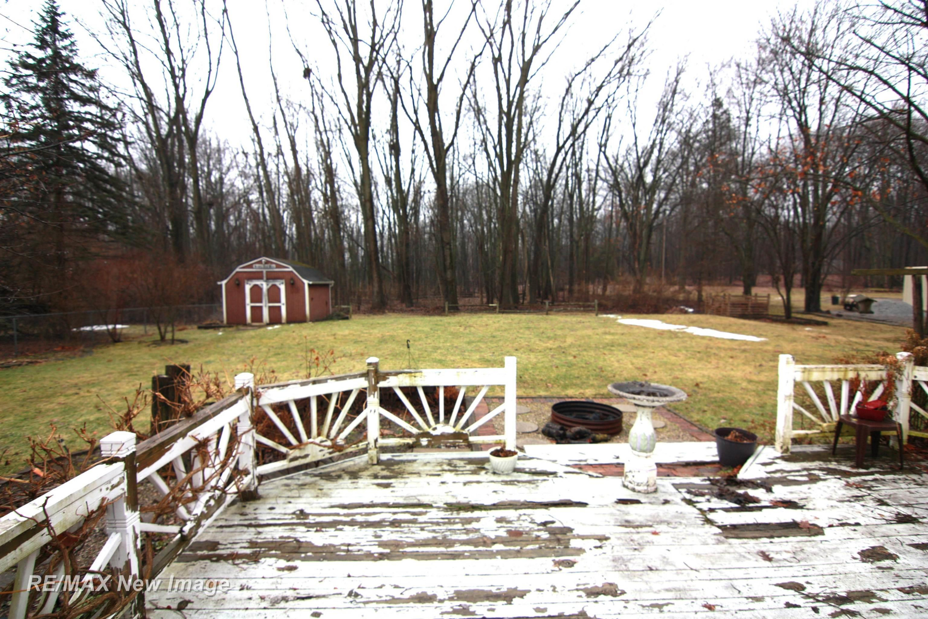 12495 Frost Road, Hemlock, MI 48626 — Photo 26
