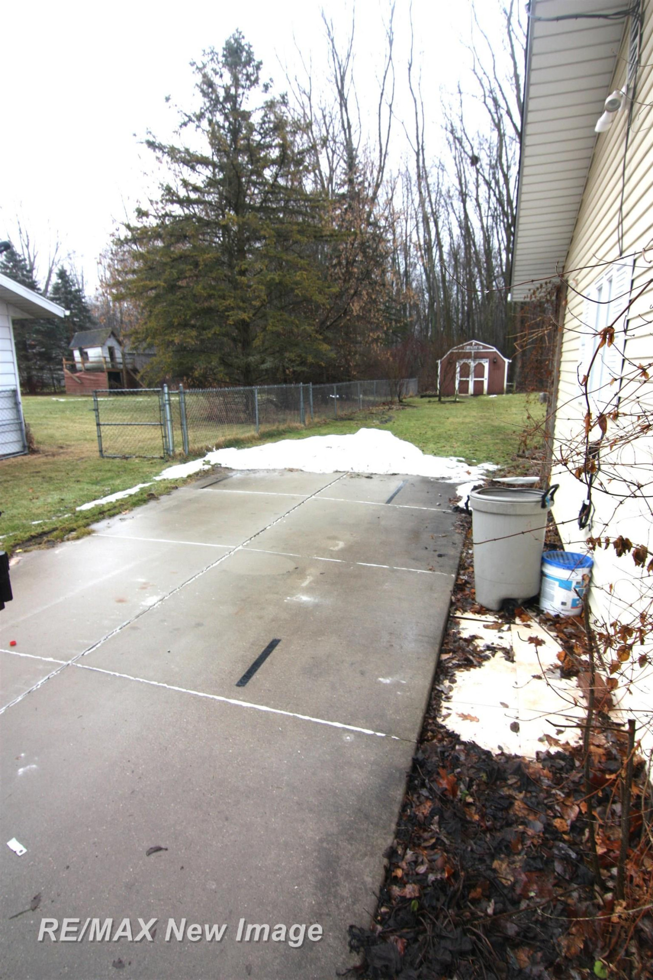 12495 Frost Road, Hemlock, MI 48626 — Photo 28
